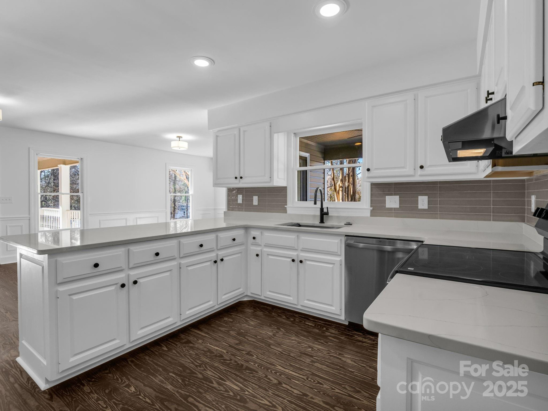 303 Fairforest Drive - Photo 6