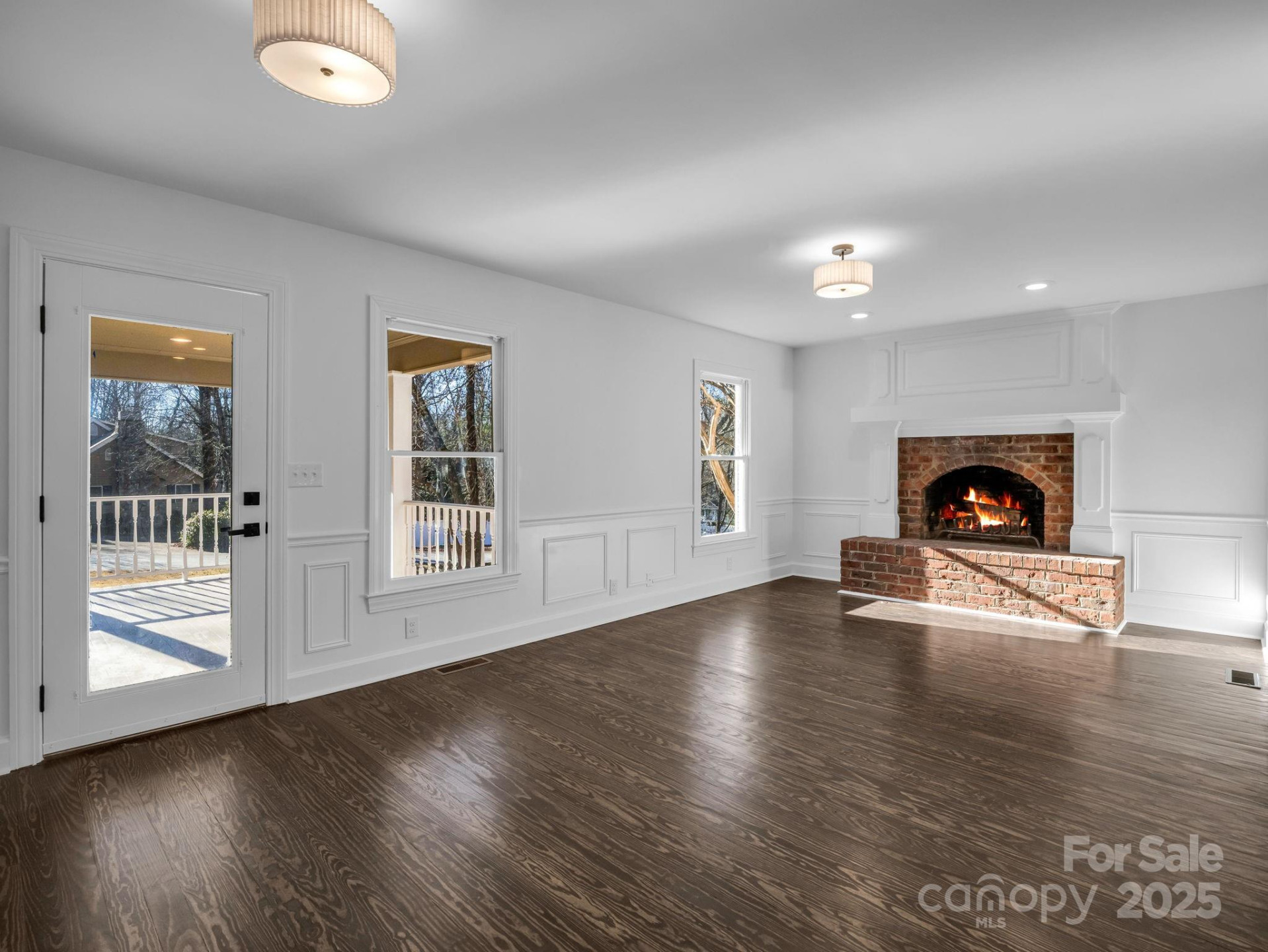 303 Fairforest Drive - Photo 8