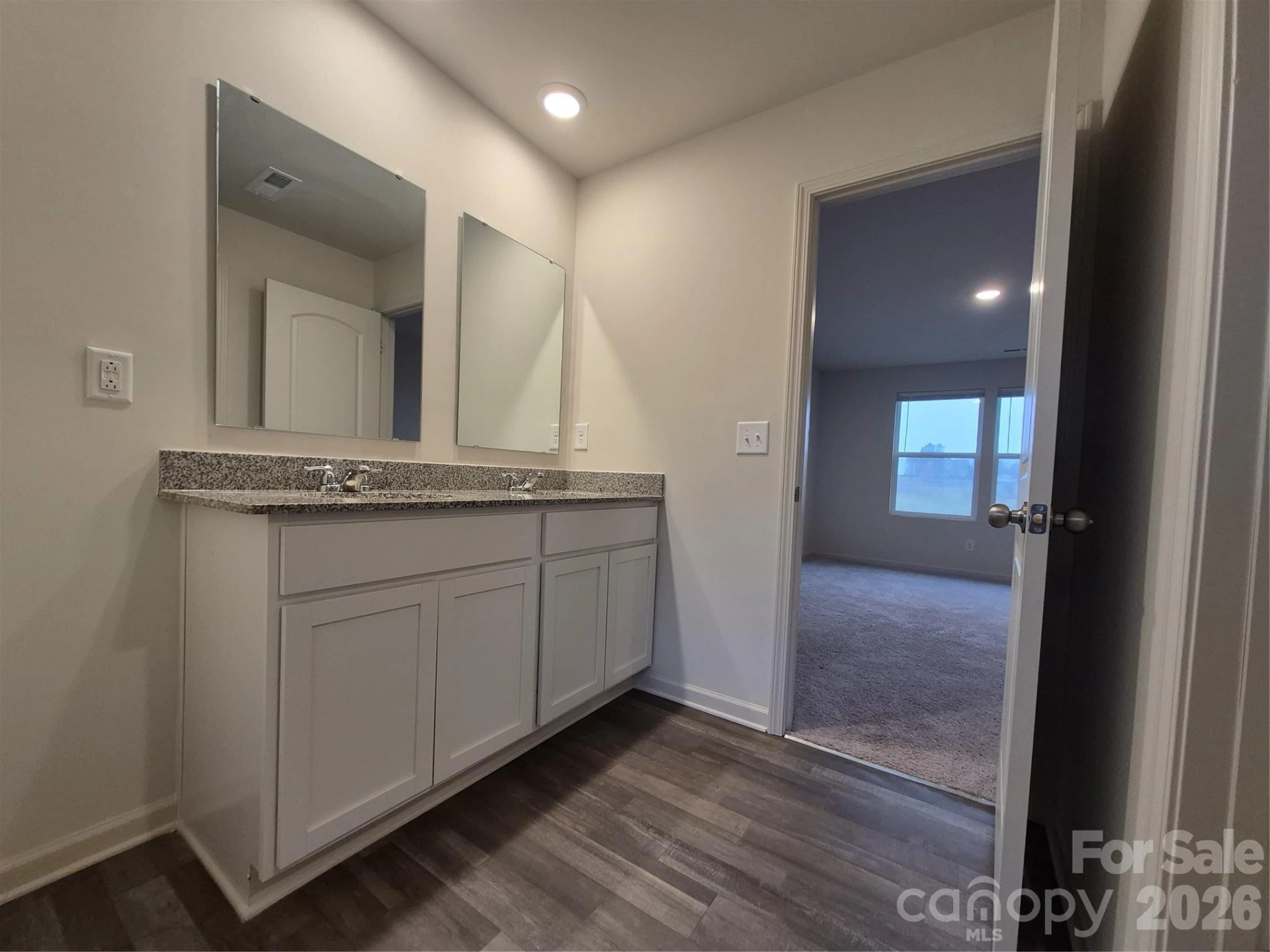 121 Vintage Woods Court - Photo 19