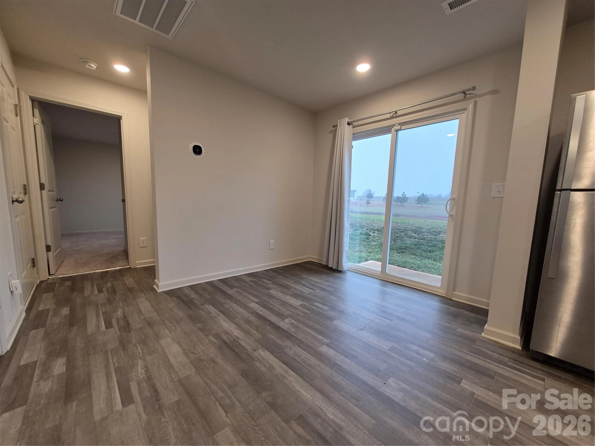 121 Vintage Woods Court - Photo 7
