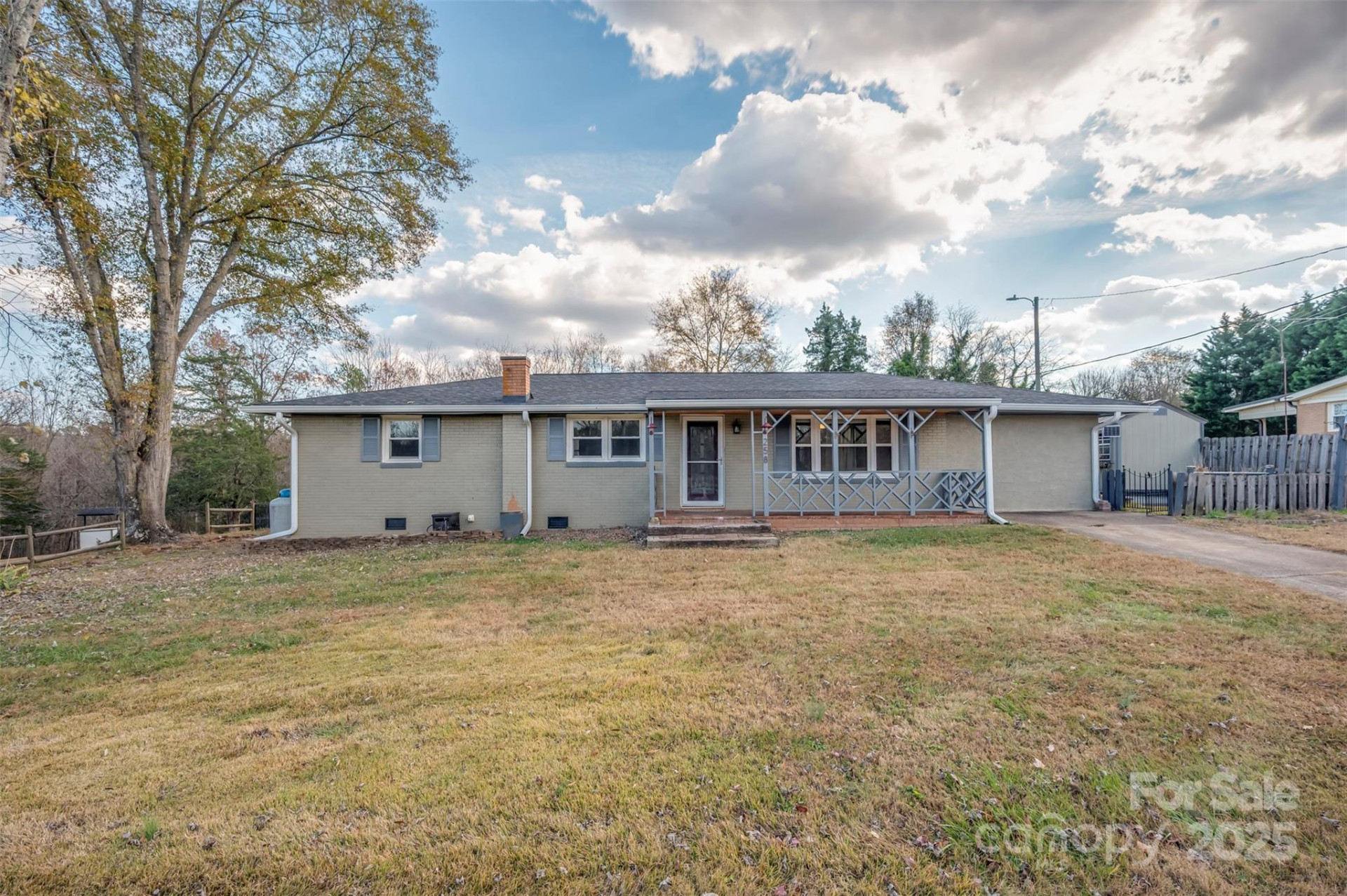 258 Brookmont Avenue - Photo 2