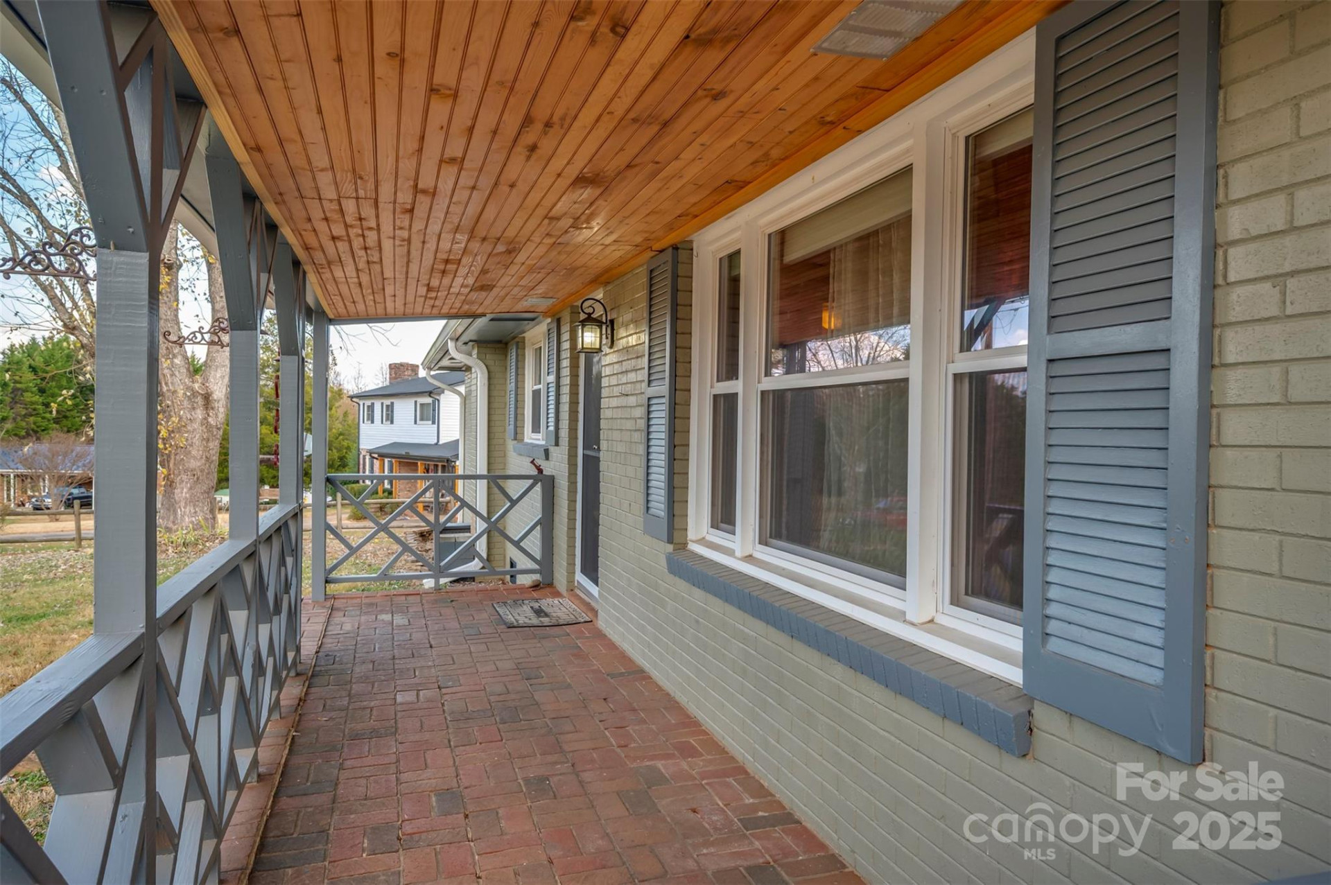 258 Brookmont Avenue - Photo 4