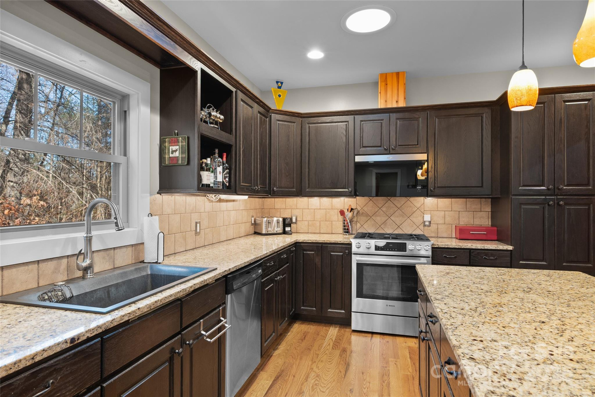 102 Wolf Shoals Drive - Photo 12