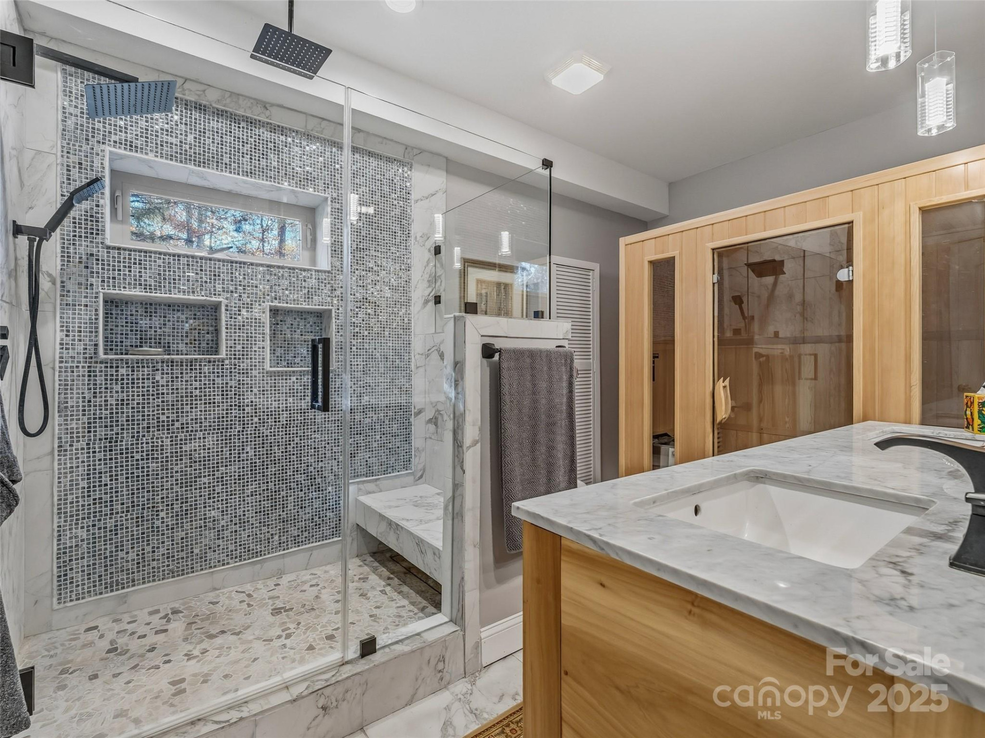 138 Chatem Court - Photo 34