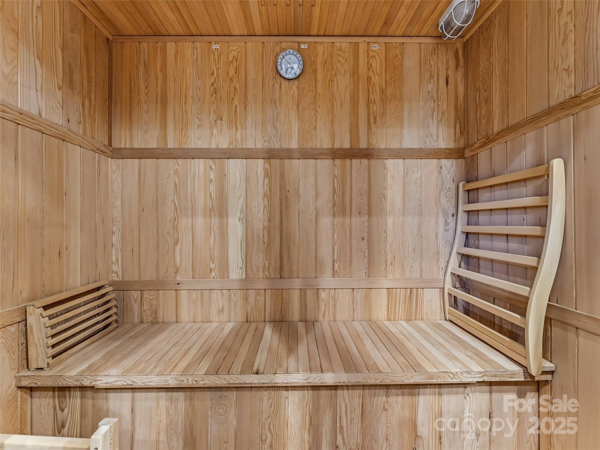 138 Chatem Court - Photo 36