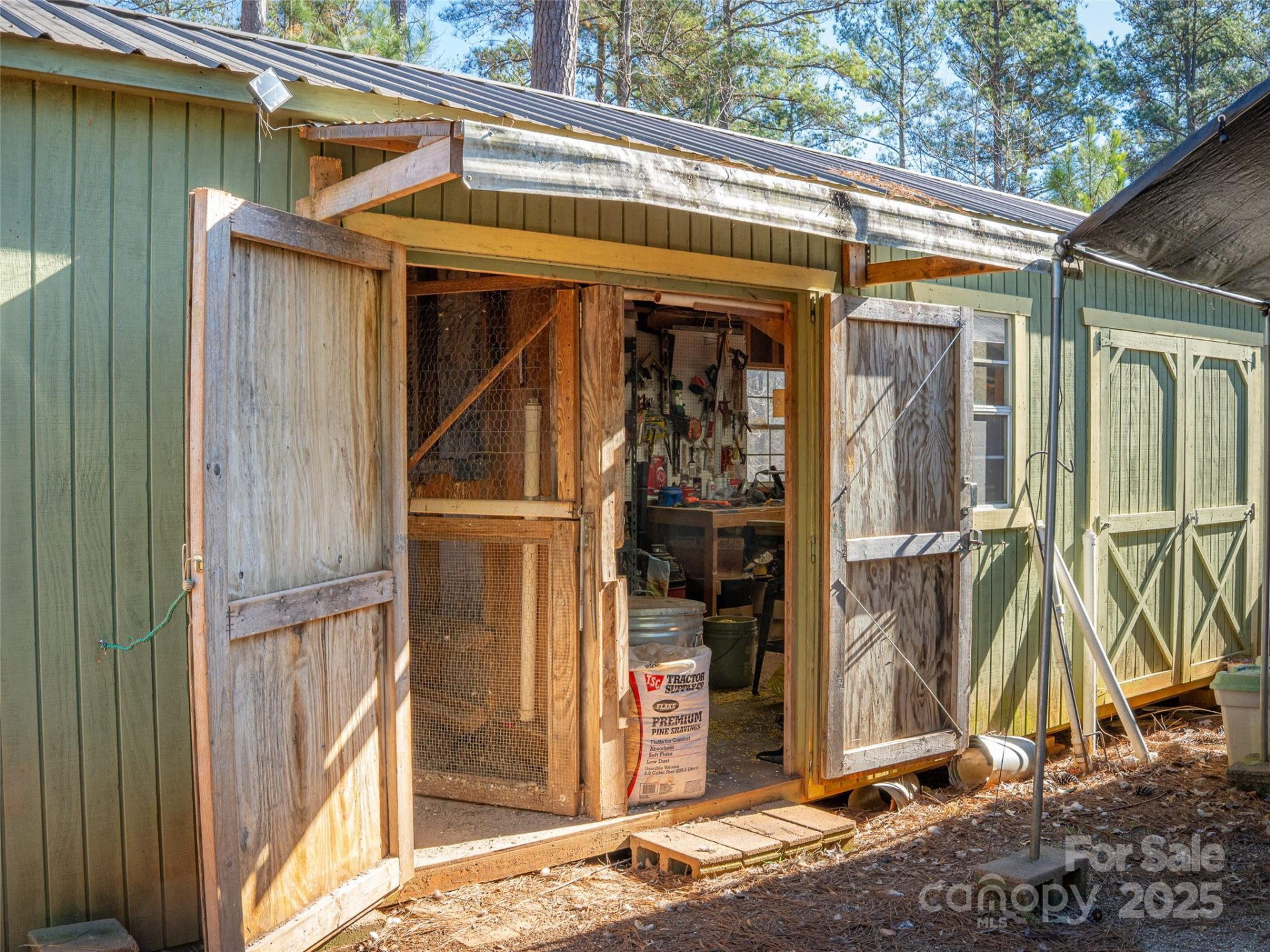 138 Chatem Court - Photo 42