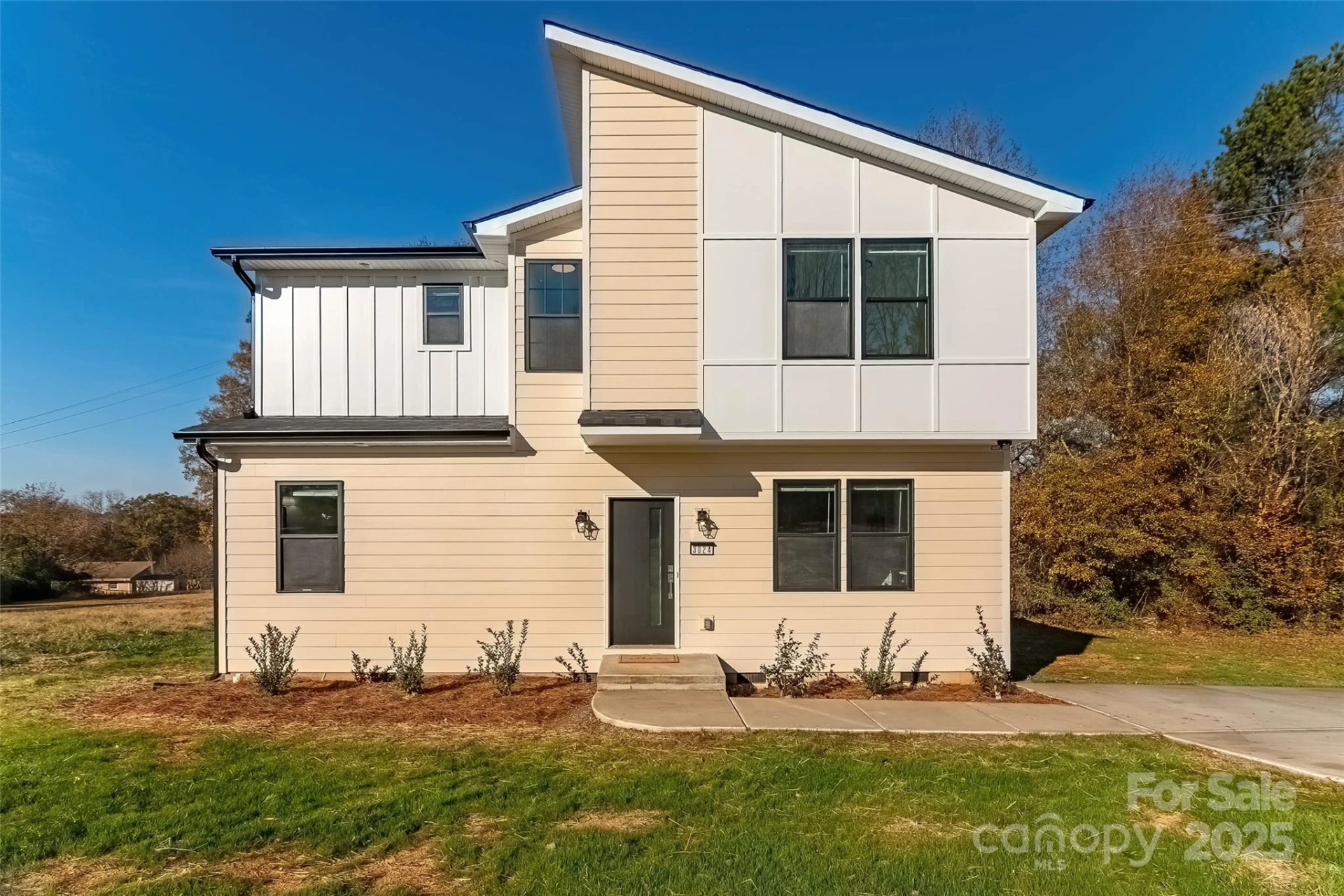 3024 Poplar Circle