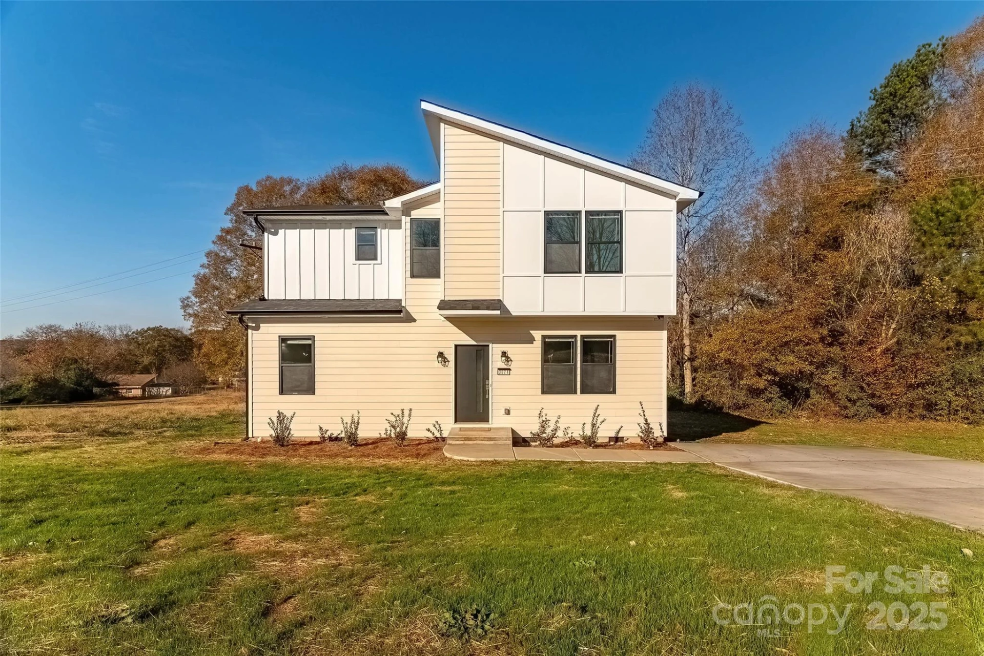 3024 Poplar Circle - Photo 4