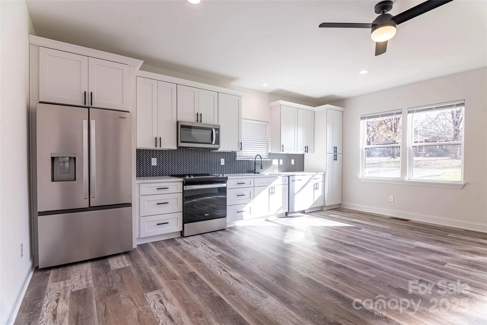 3024 Poplar Circle - Photo 10