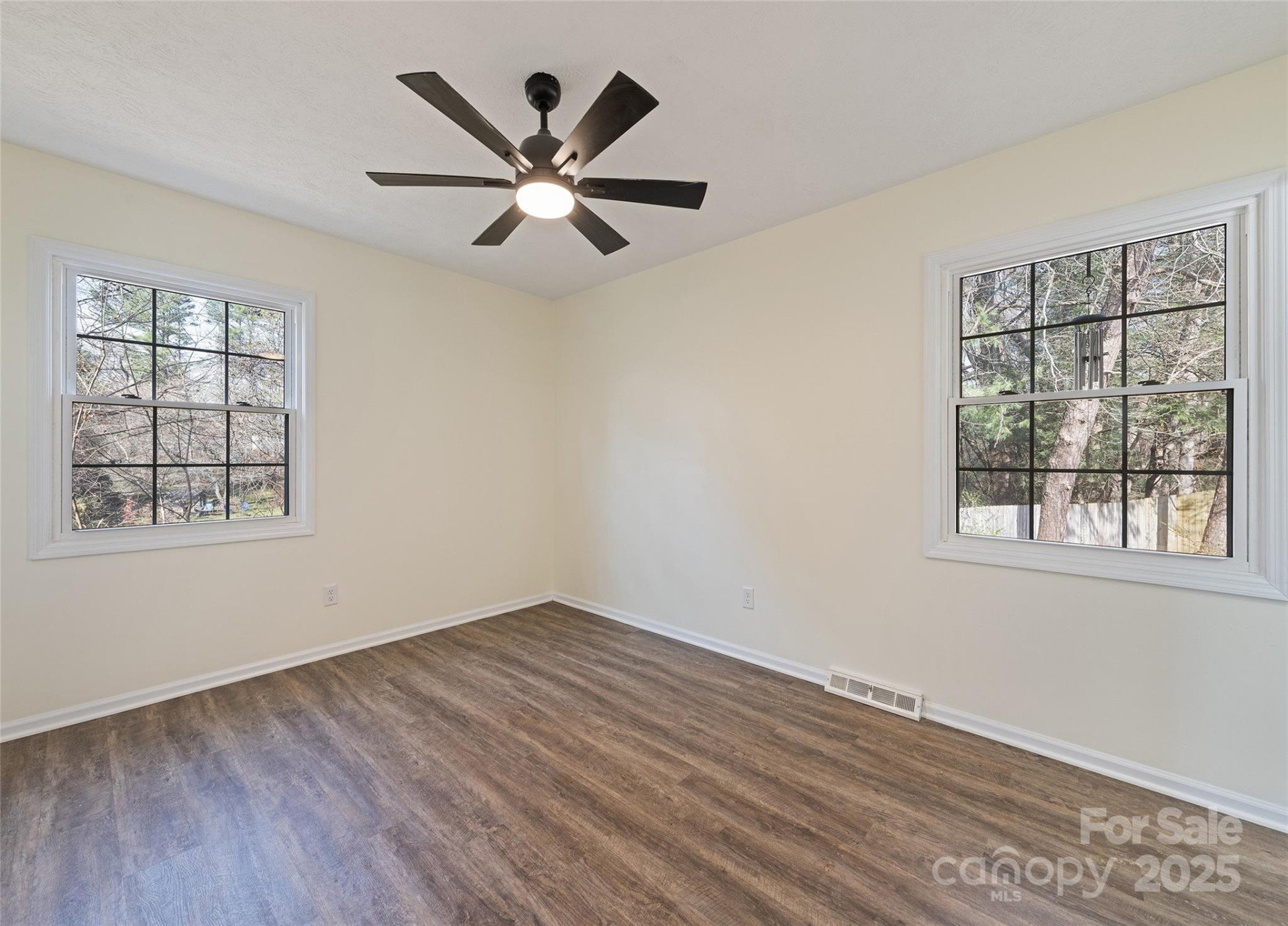 129 Willowbrook Road - Photo 12