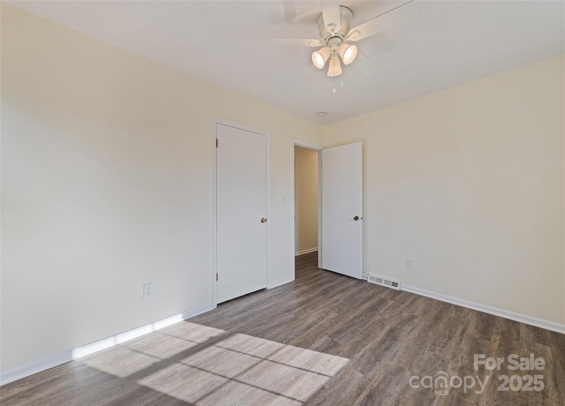 129 Willowbrook Road - Photo 17