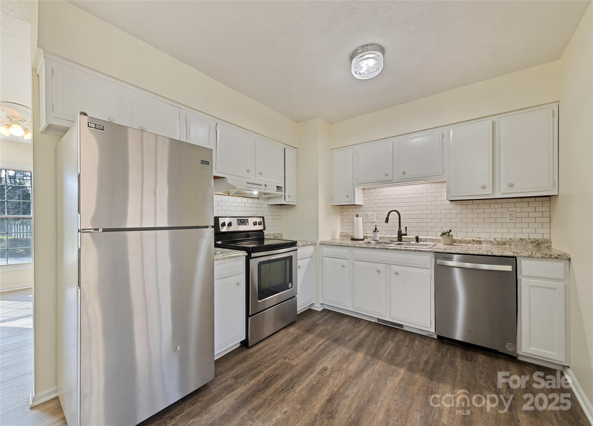 129 Willowbrook Road - Photo 7