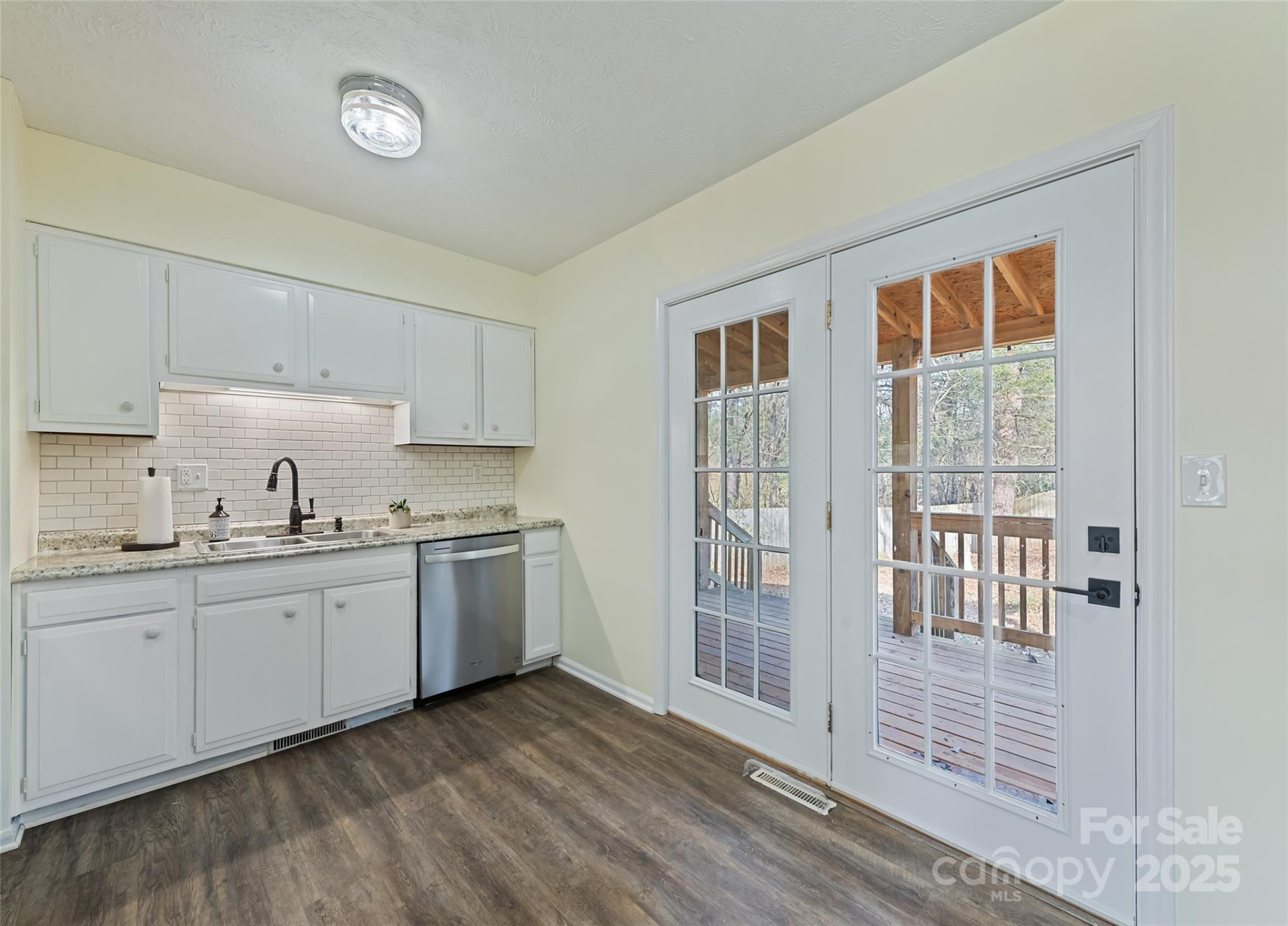 129 Willowbrook Road - Photo 8