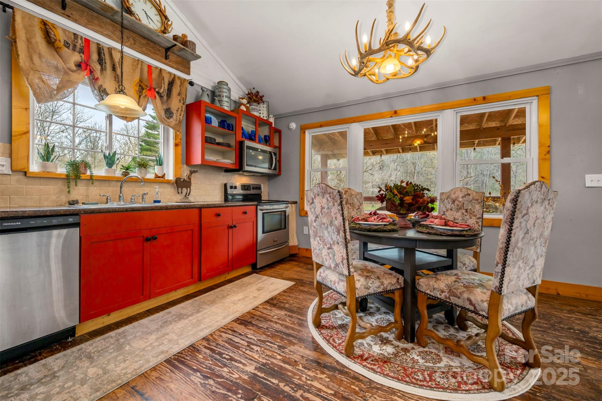 1905 Mcentire Road - Photo 9