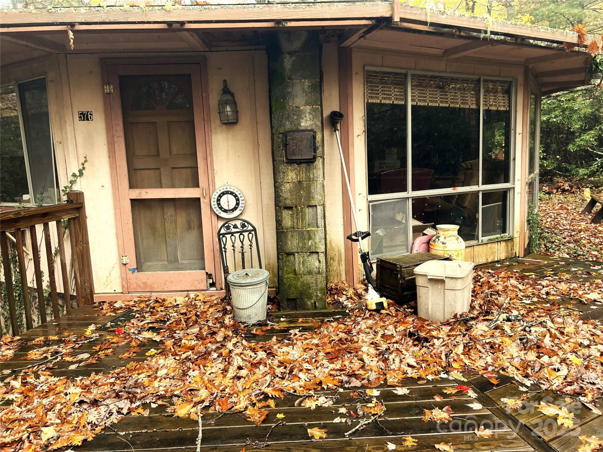 576 Faraway Hill - Photo 2