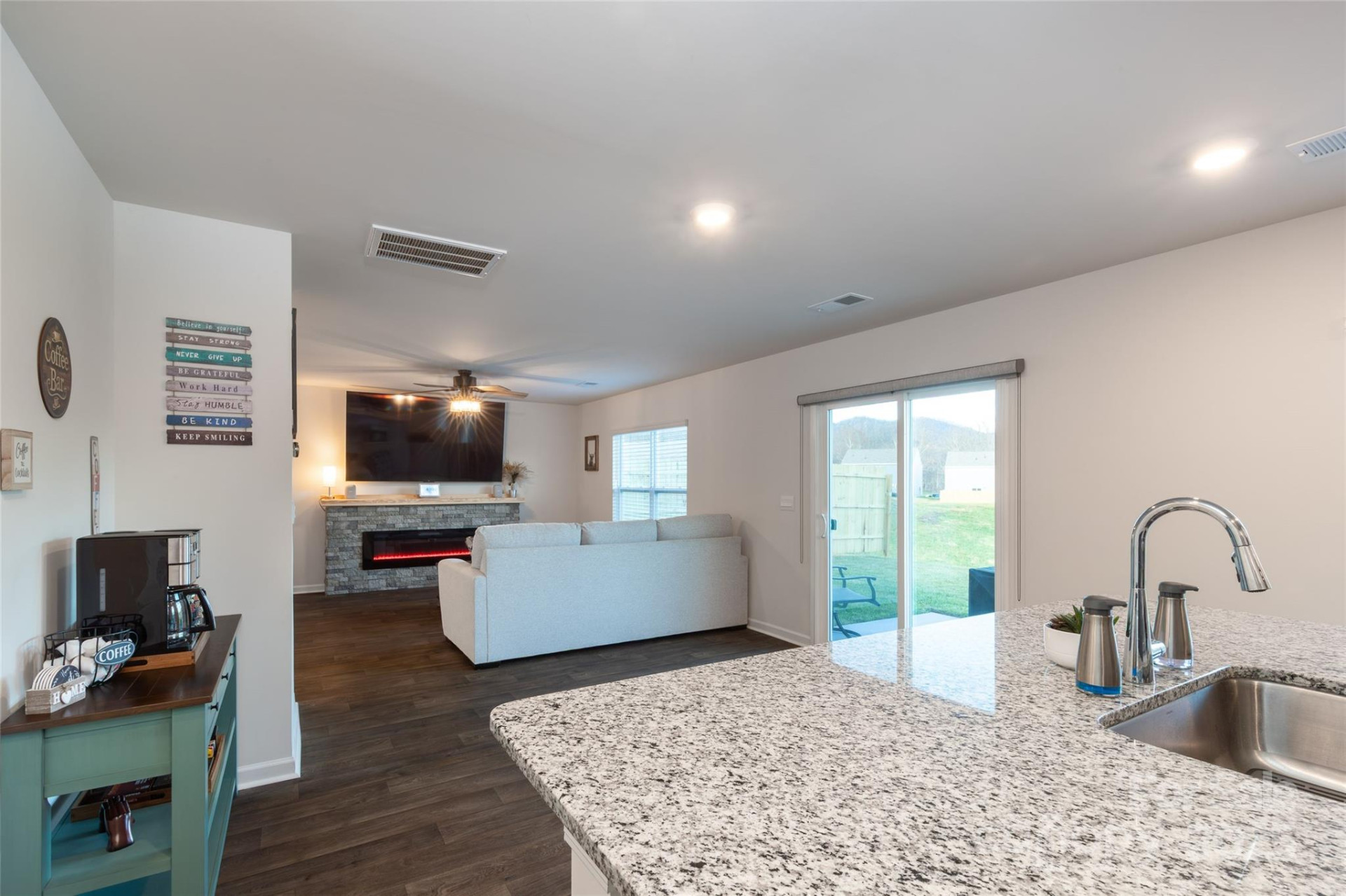 84 Madelyn Drive - Photo 12