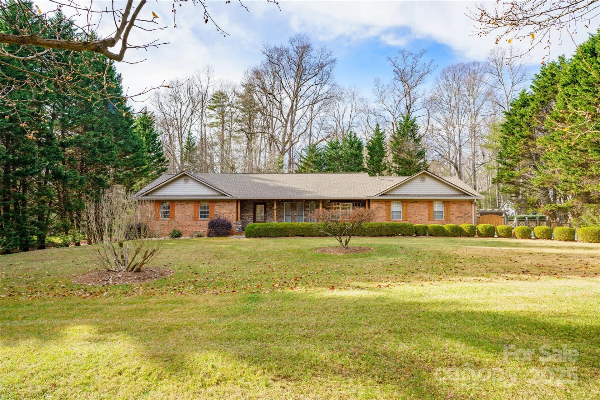 6 Hunters Lane