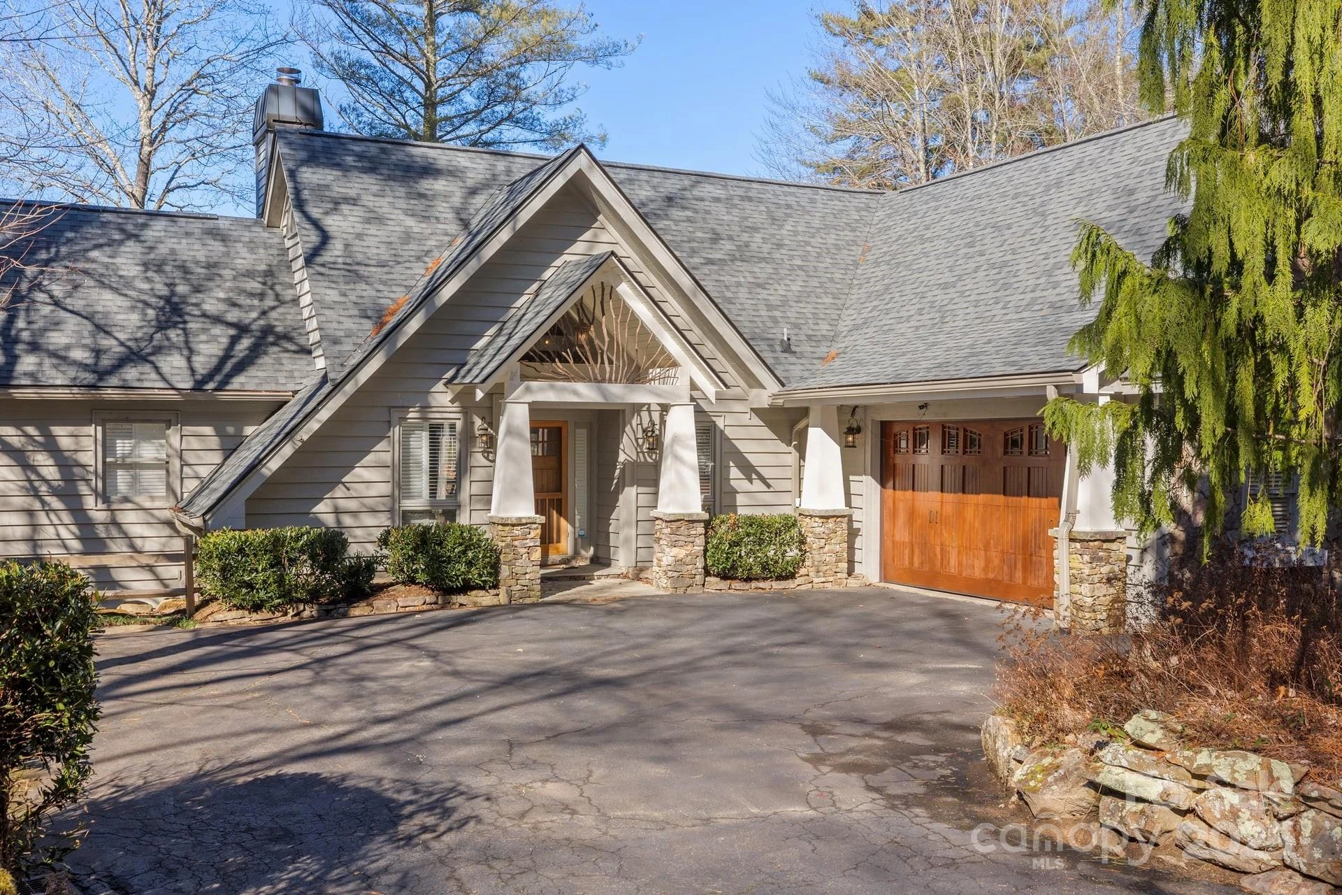 100 The Pinnacle Drive #5