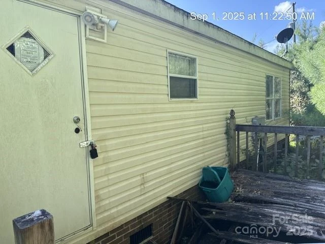566 Plemmons Place