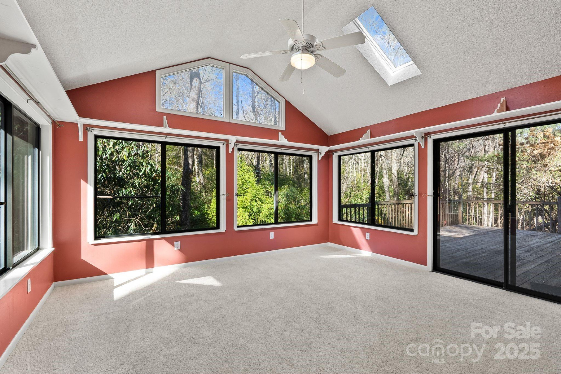 1012 Soquili Drive - Photo 15