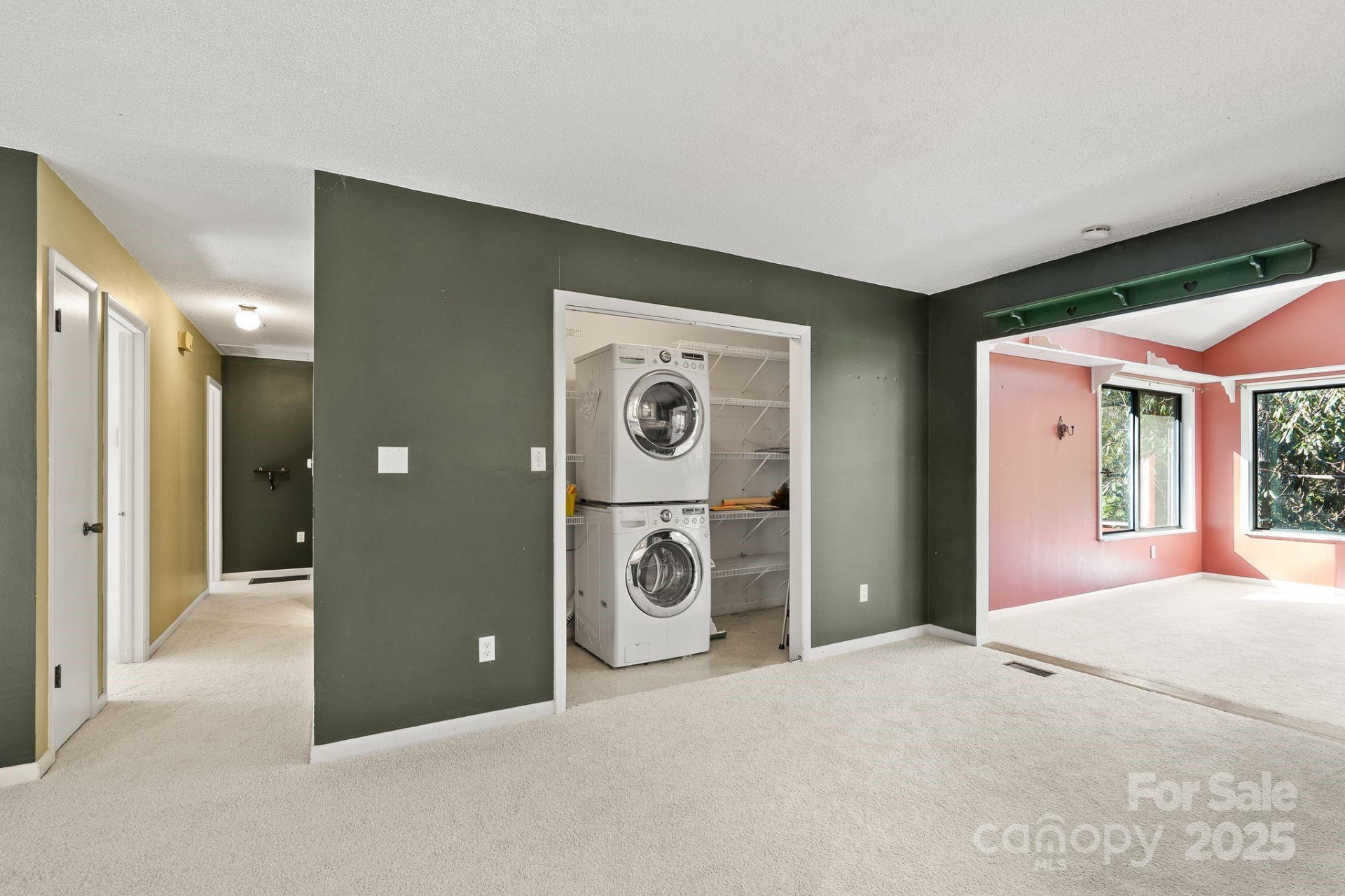 1012 Soquili Drive - Photo 18