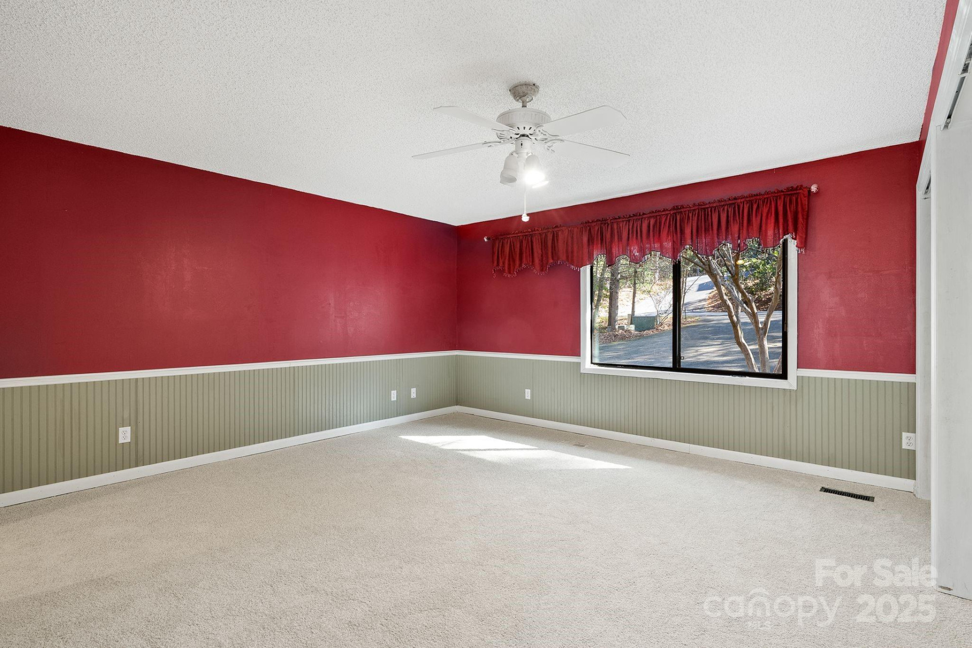 1012 Soquili Drive - Photo 19