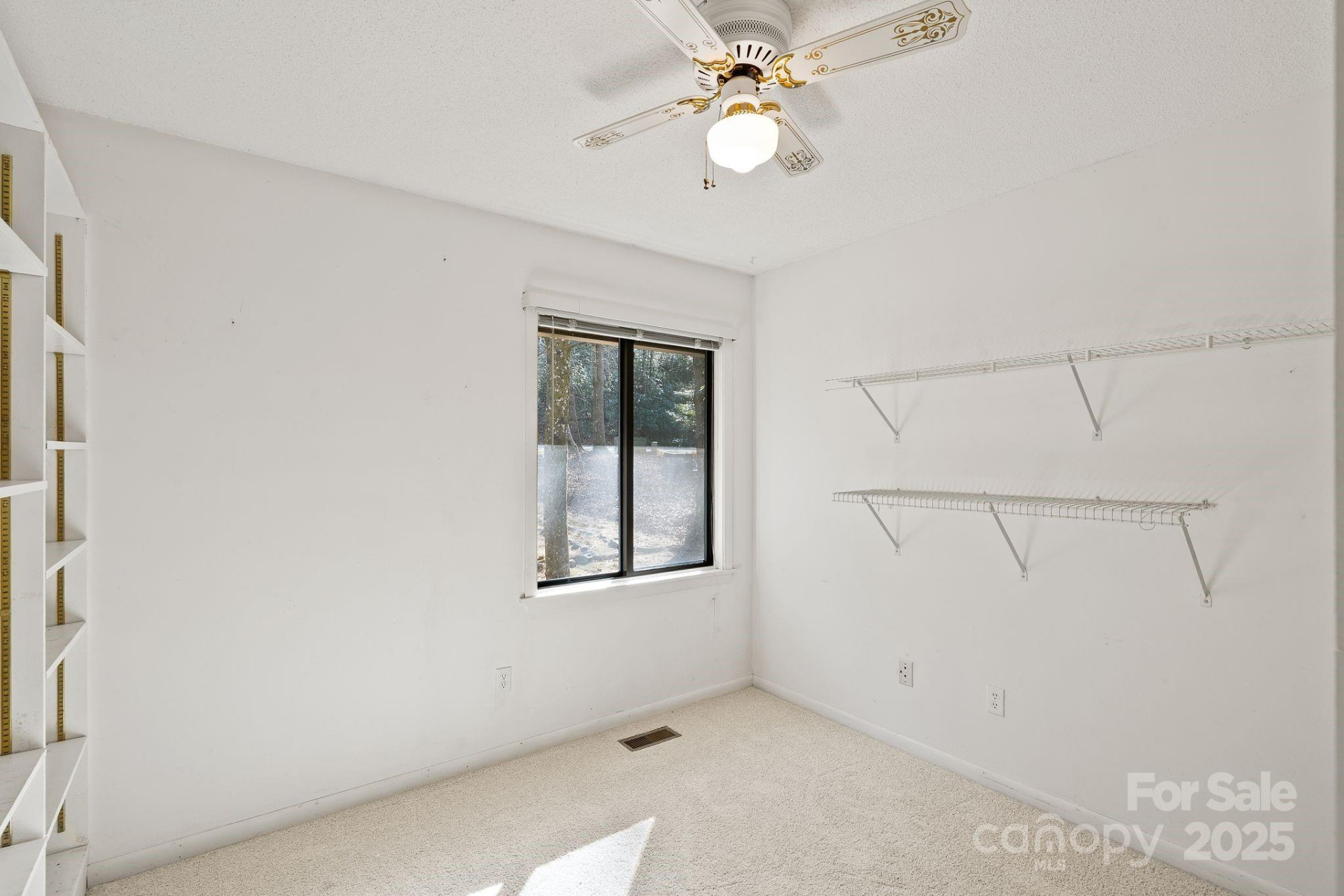 1012 Soquili Drive - Photo 27
