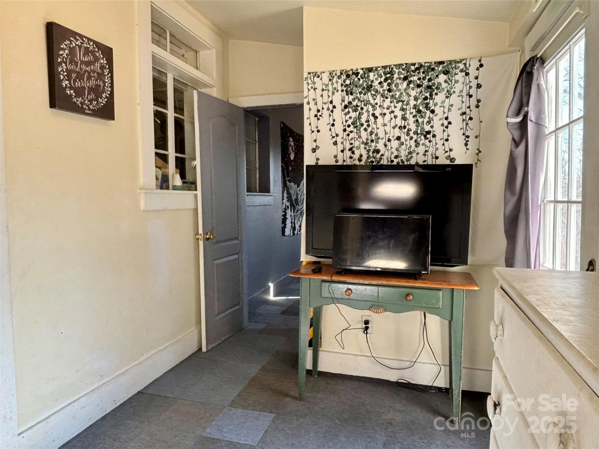 629 Vineyard Road - Photo 22