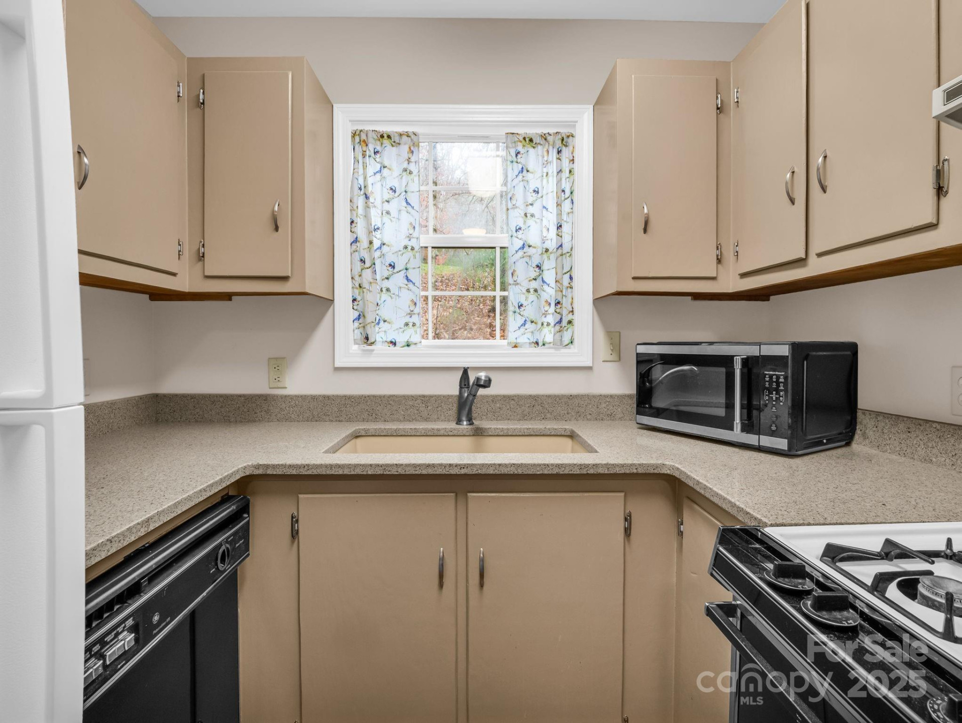 38 Renea Drive - Photo 16