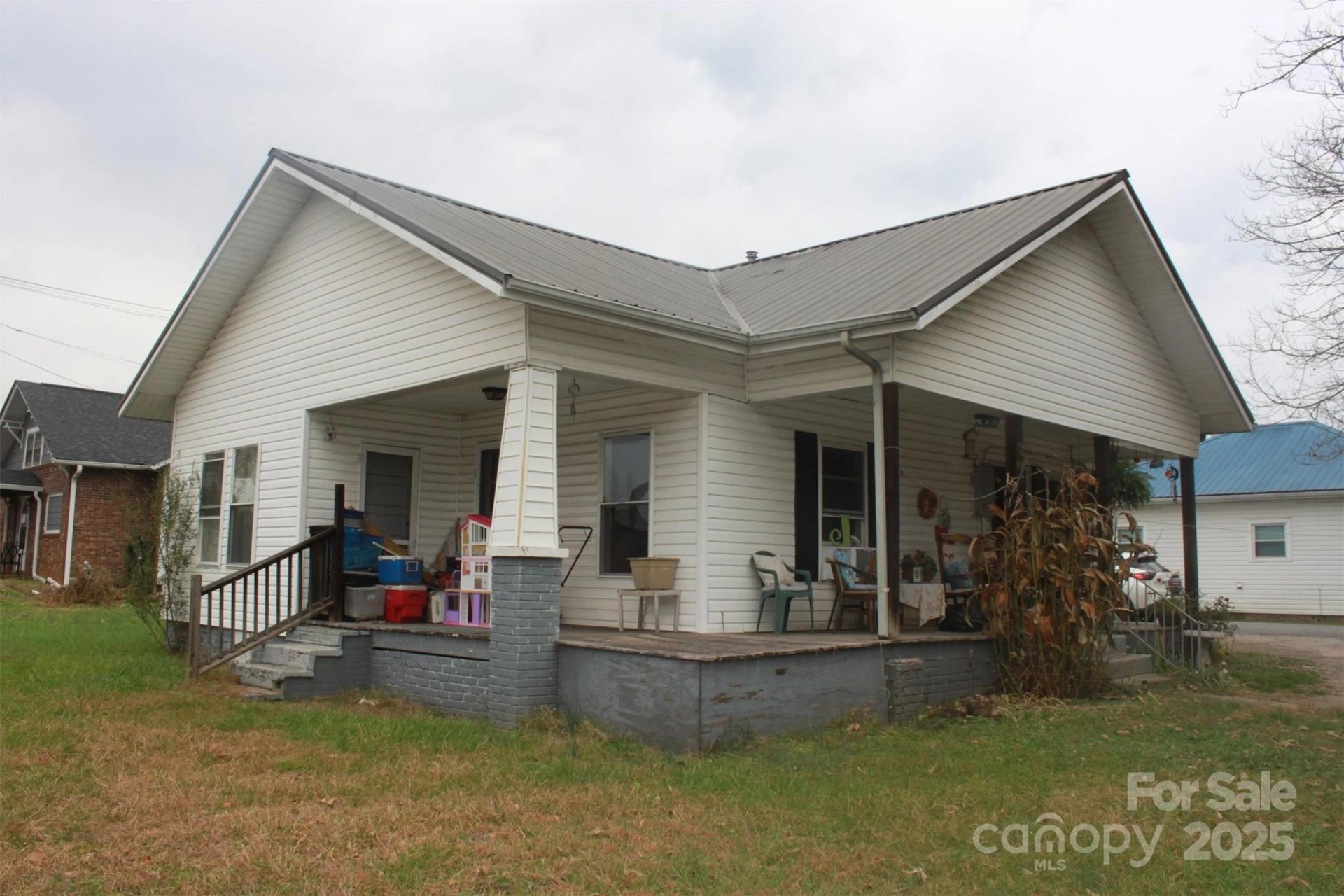 122 Dillashaw Drive