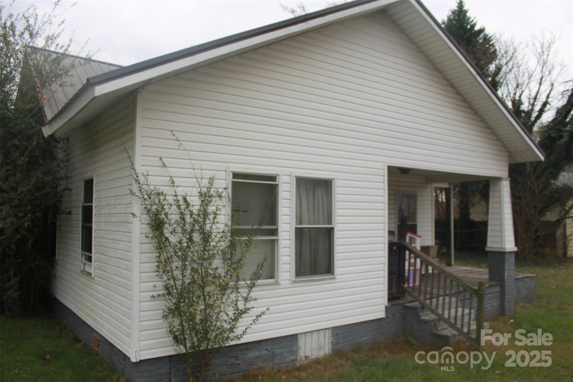 122 Dillashaw Drive - Photo 3
