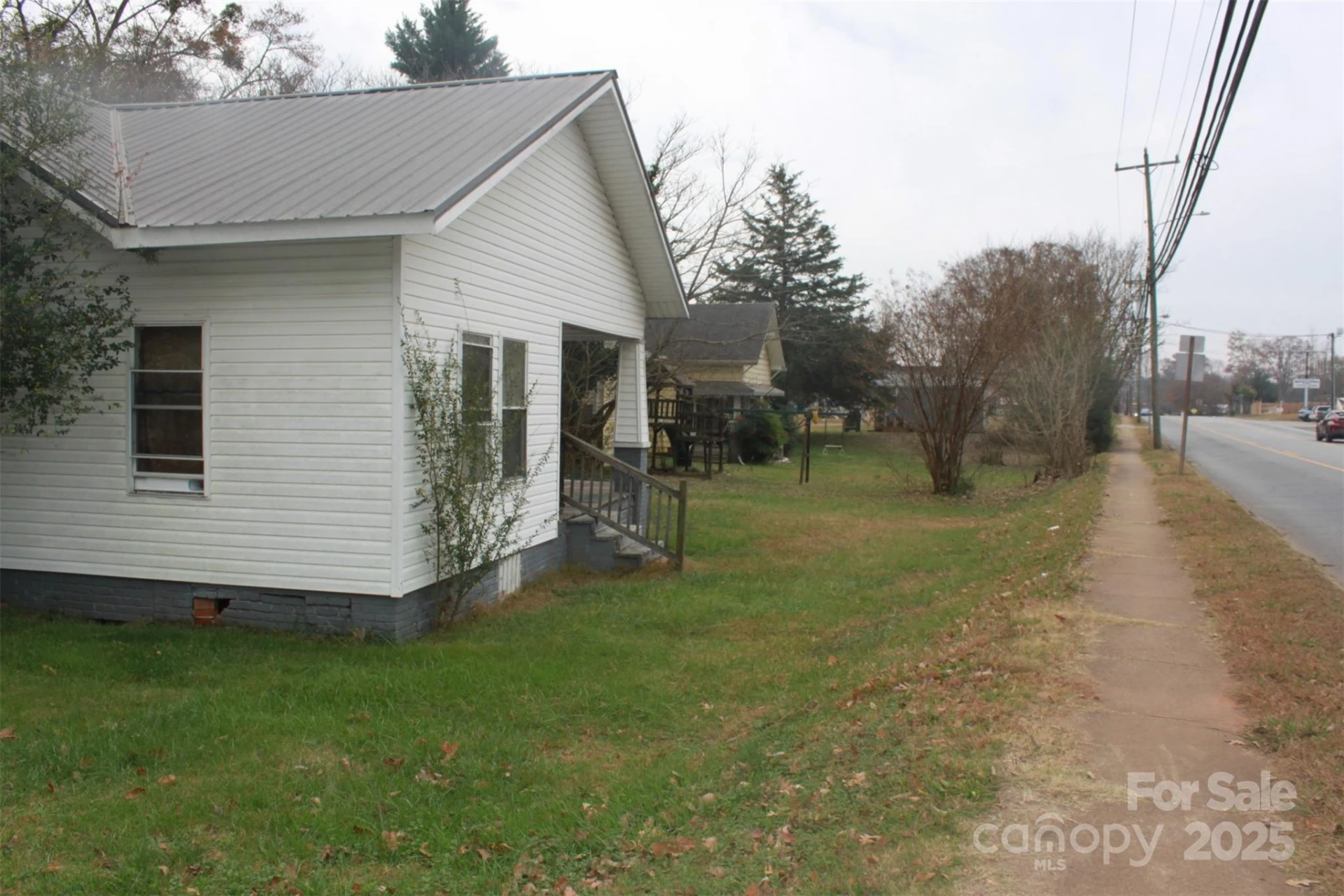122 Dillashaw Drive - Photo 4