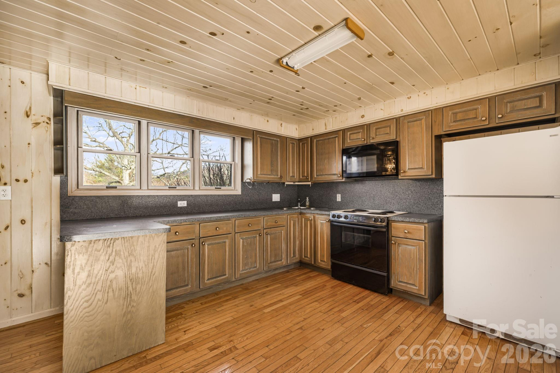 197 Roland Hill Road - Photo 4