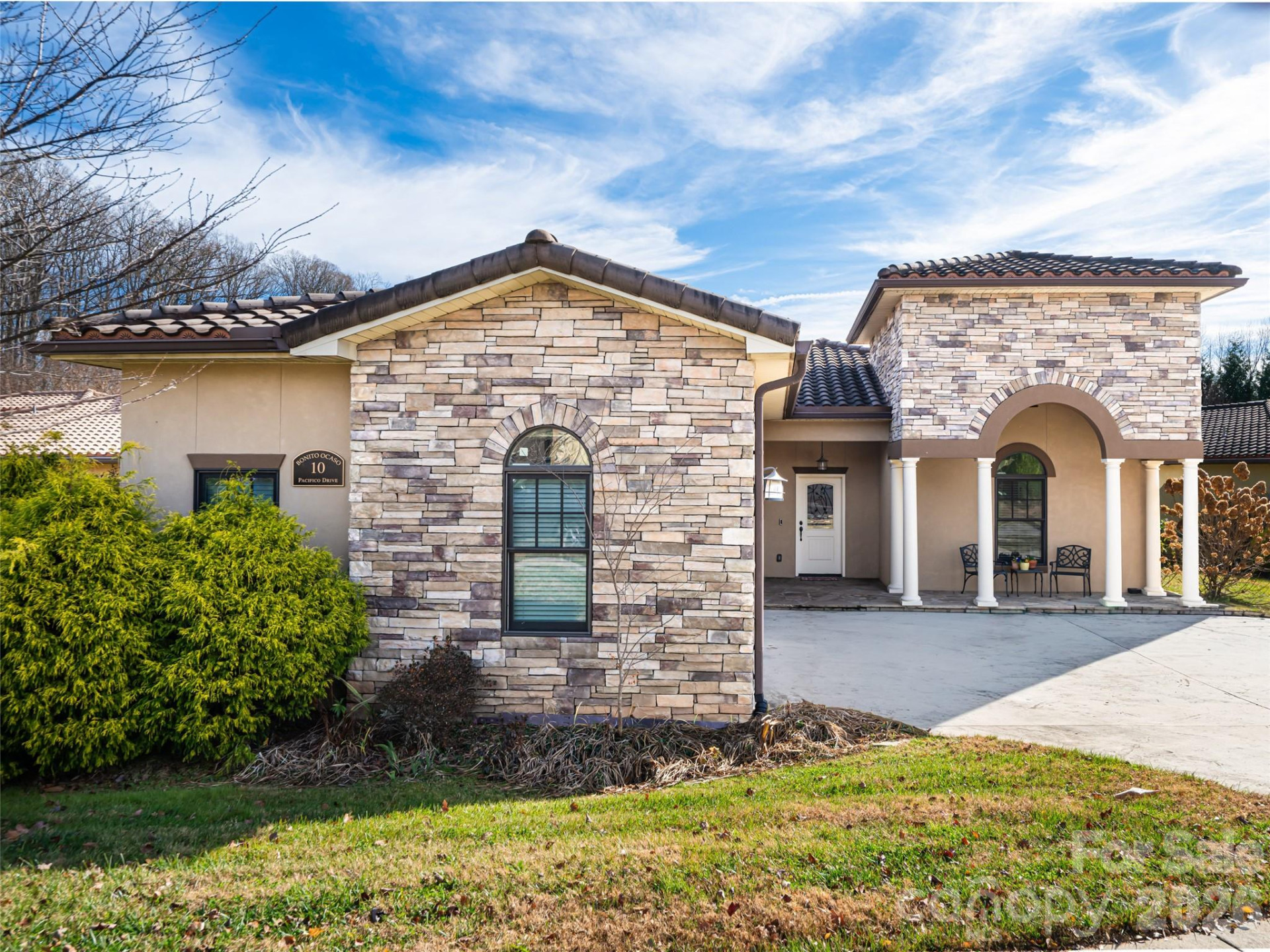 10 Pacifico Drive - Photo 2