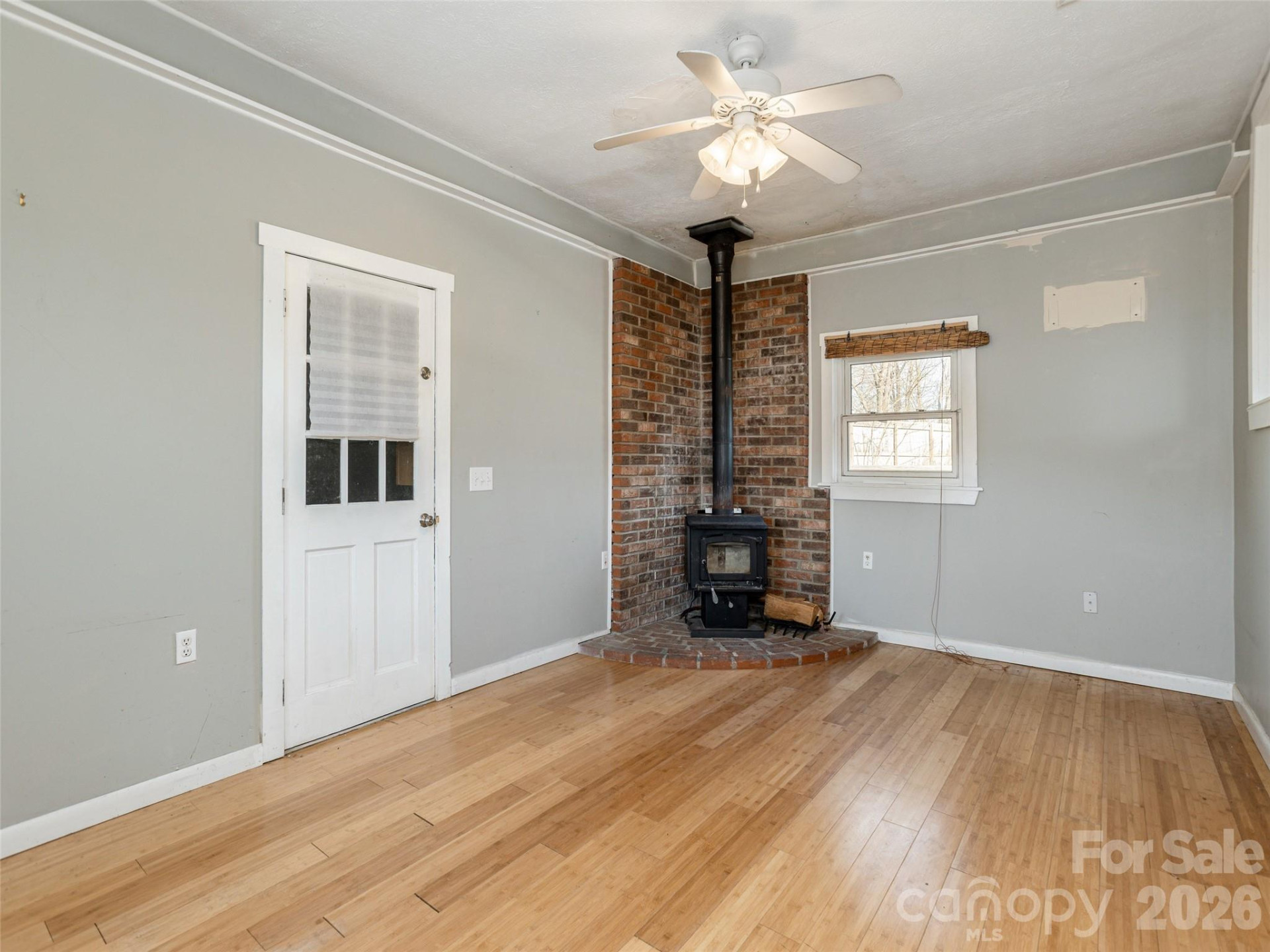 5057 Howard Gap Road - Photo 12