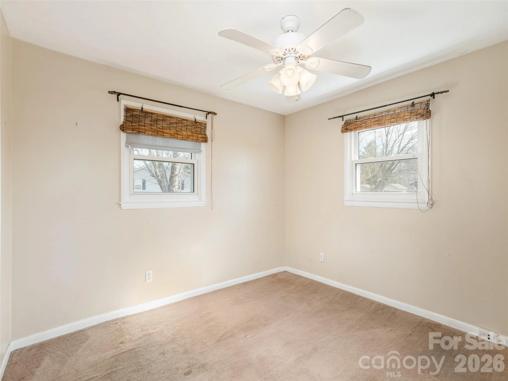 5057 Howard Gap Road - Photo 14