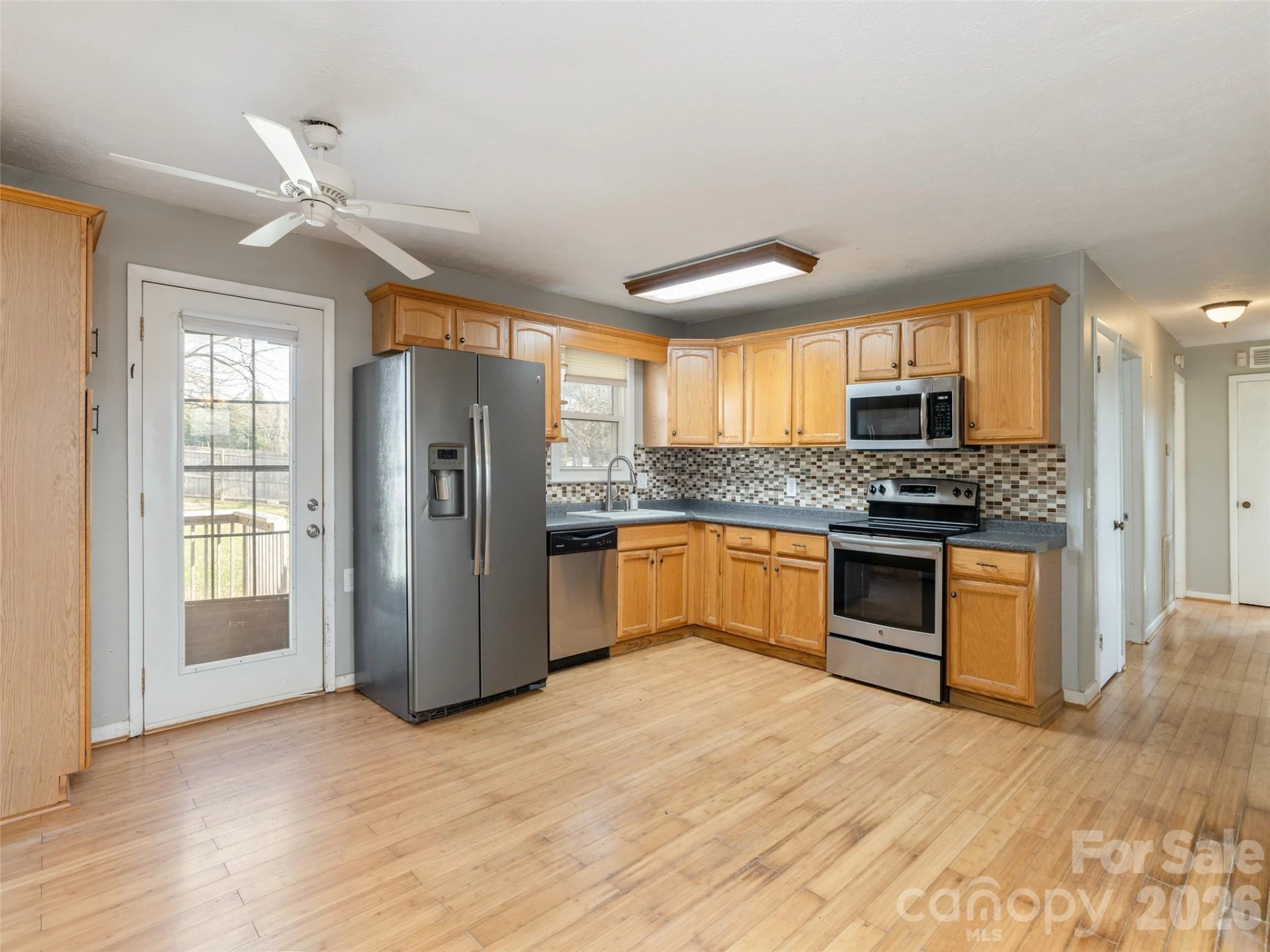 5057 Howard Gap Road - Photo 6