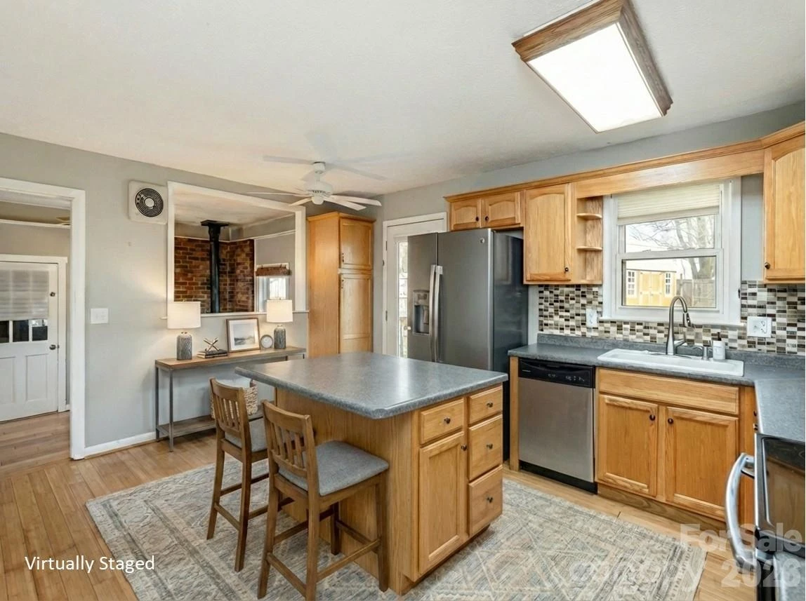 5057 Howard Gap Road - Photo 8