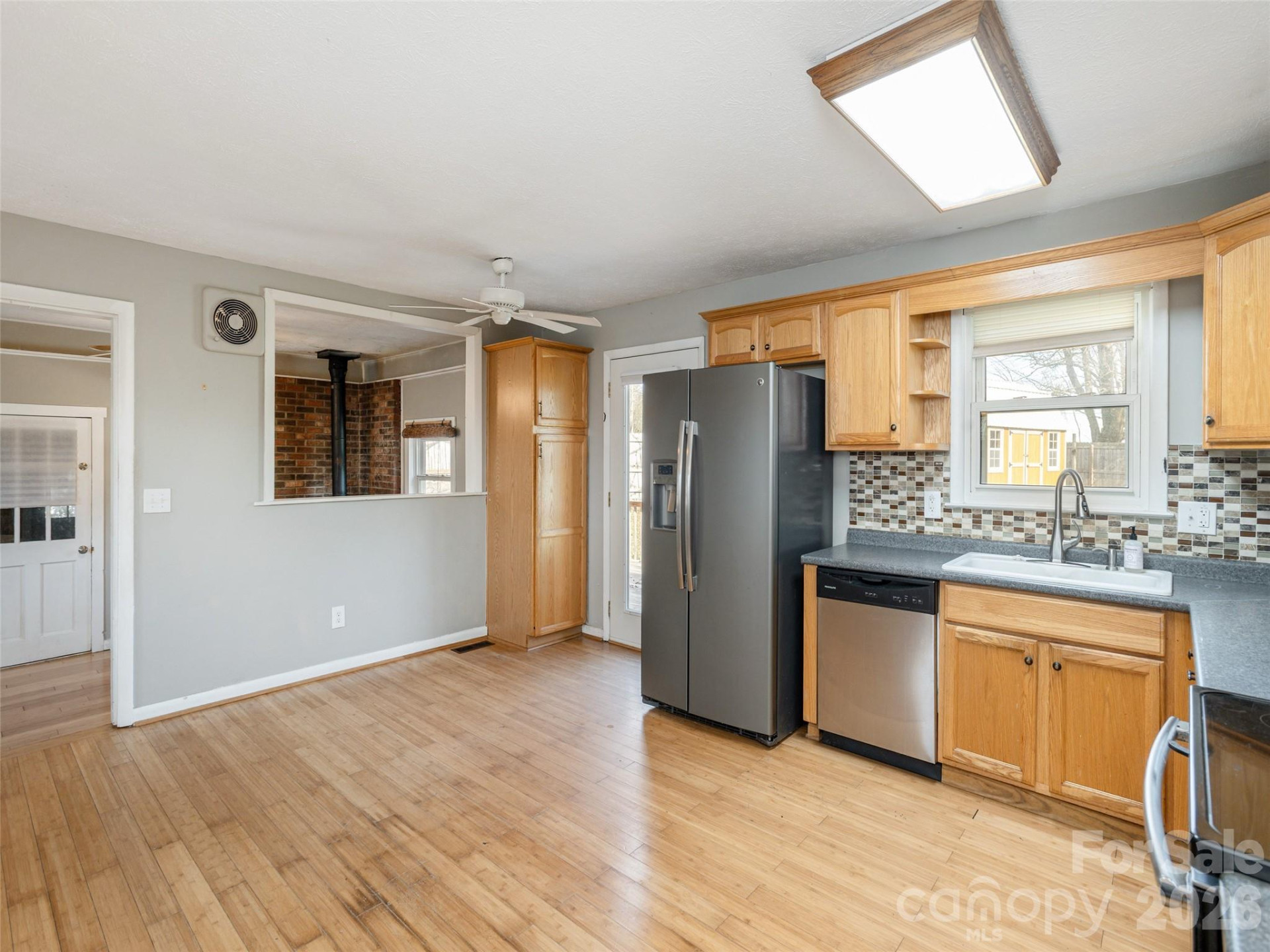 5057 Howard Gap Road - Photo 9