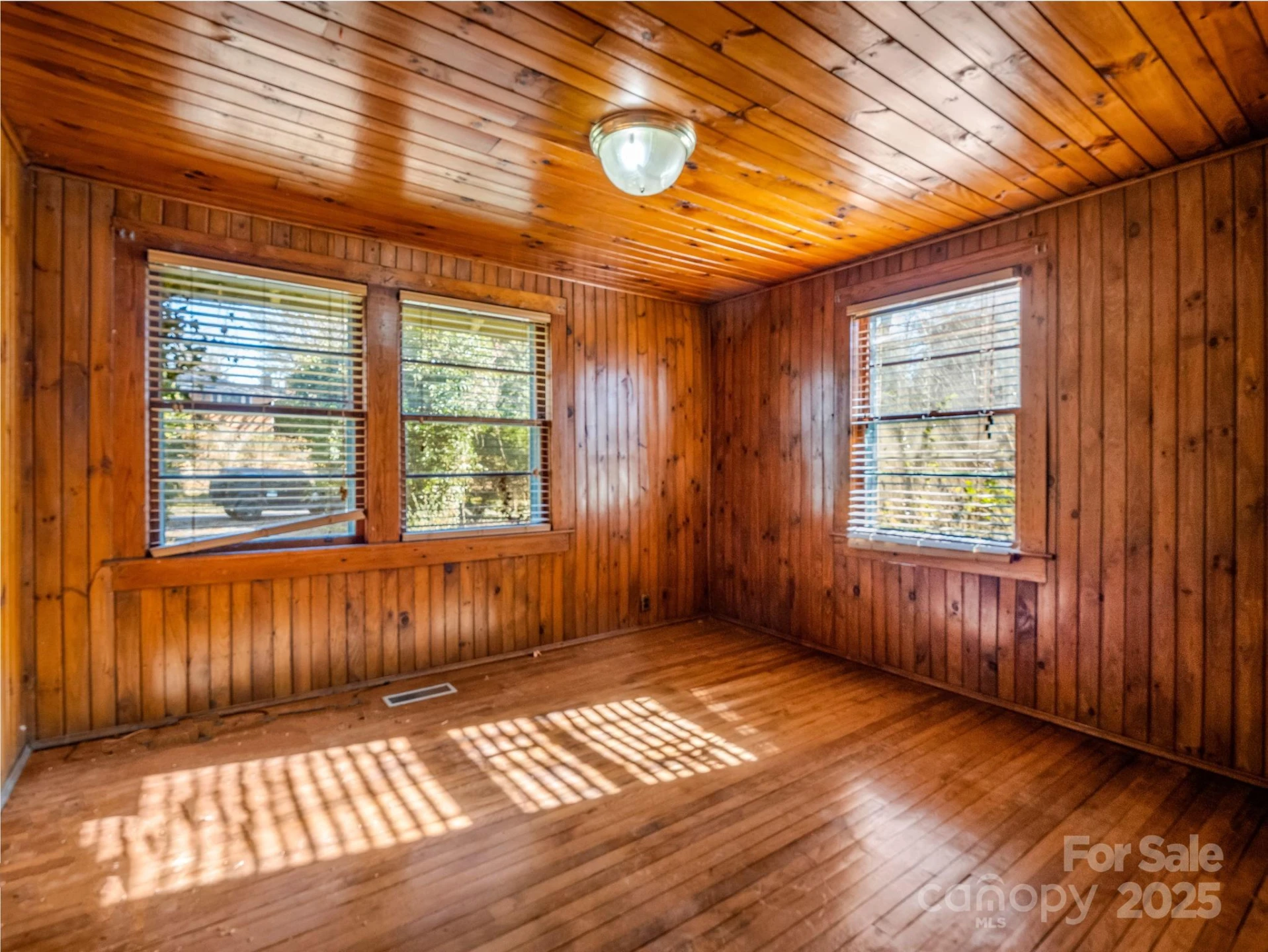 541 Broadway Street - Photo 32