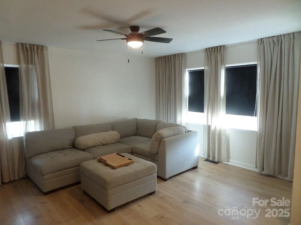 3216 Lasalle Street - Photo 6