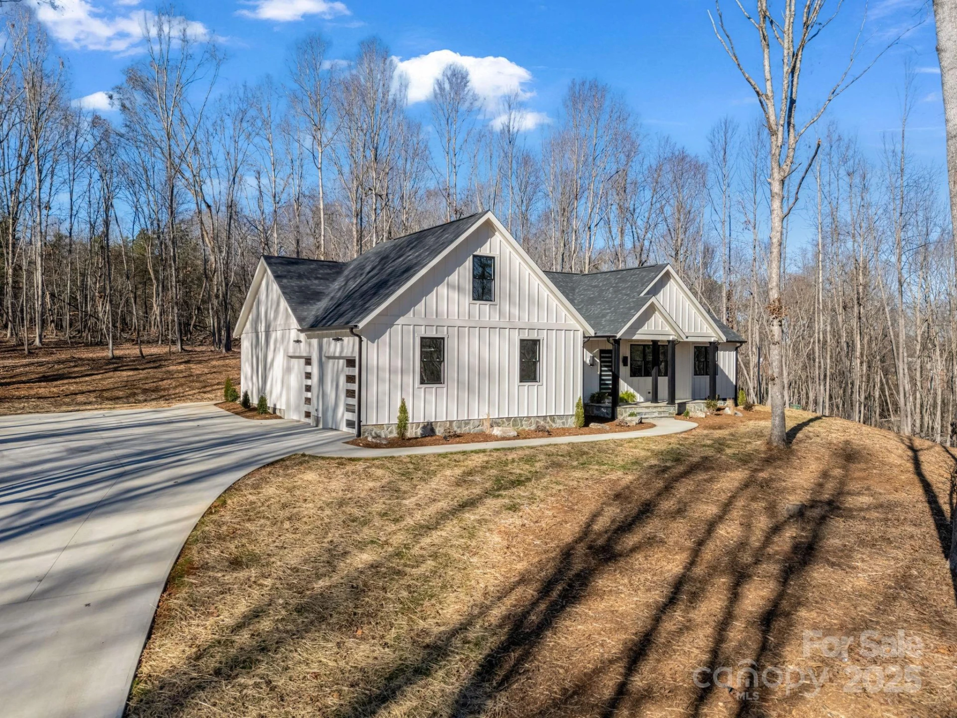 135 Hilltop Street - Photo 2