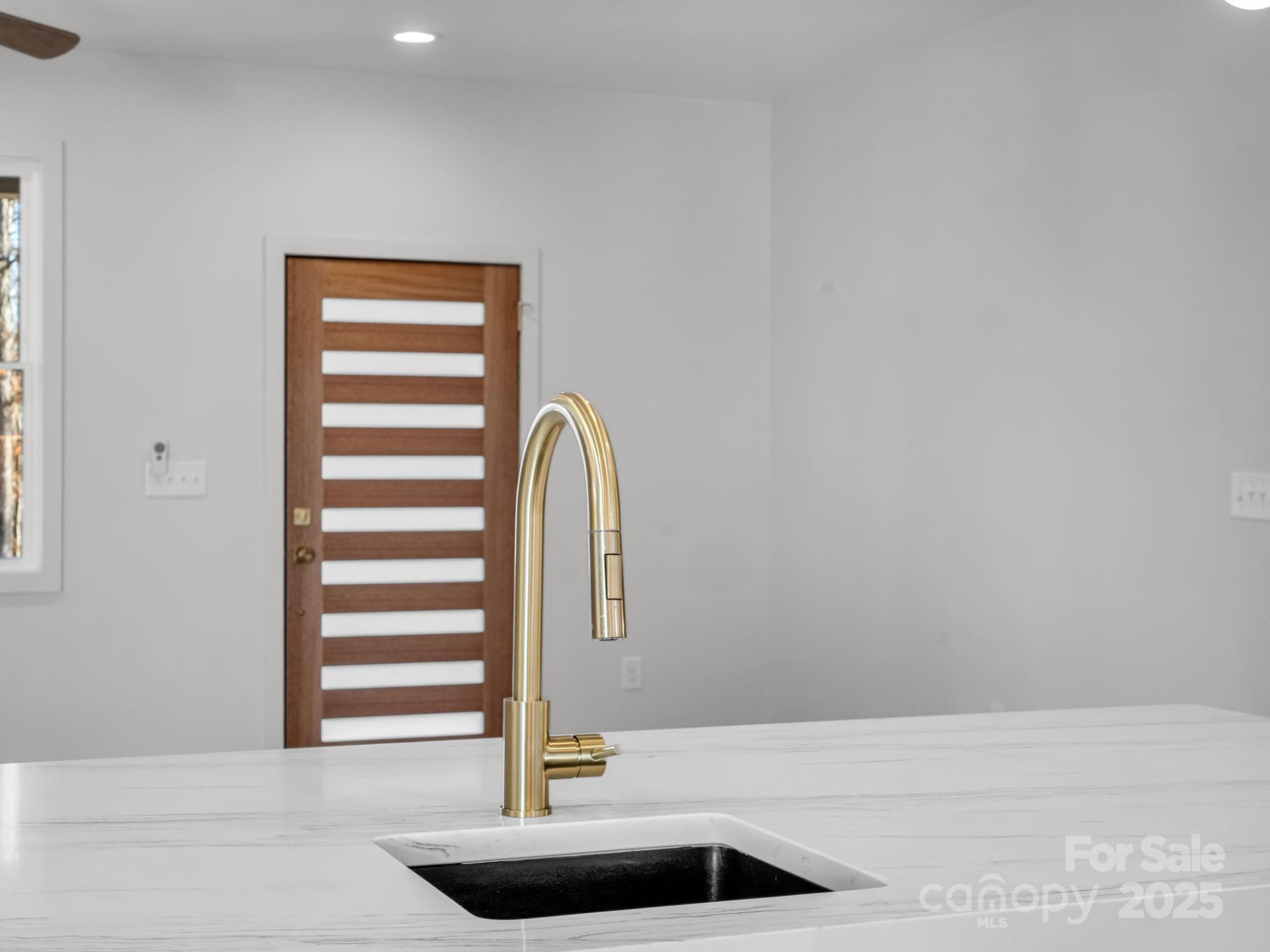 135 Hilltop Street - Photo 14