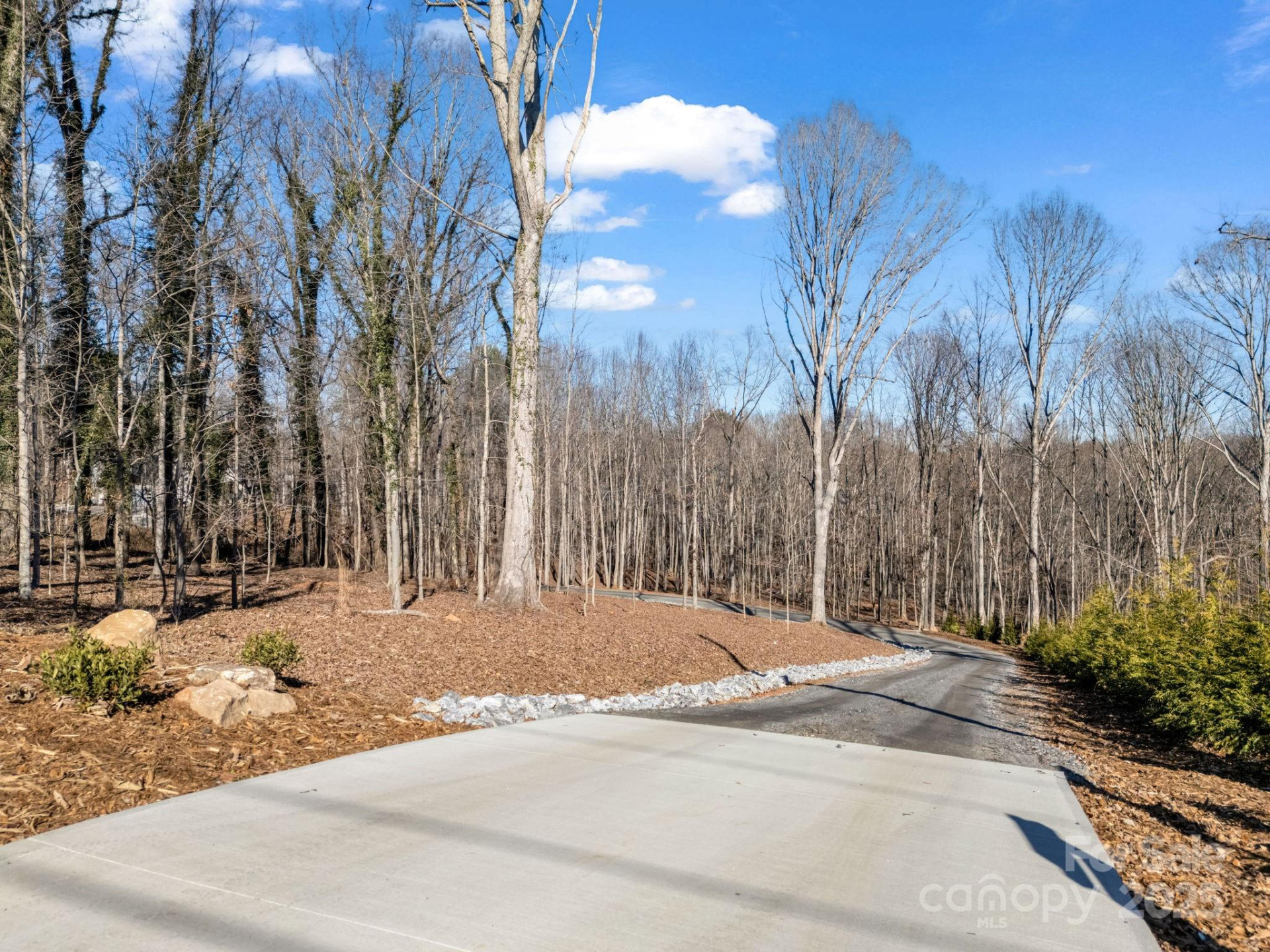 135 Hilltop Street - Photo 40