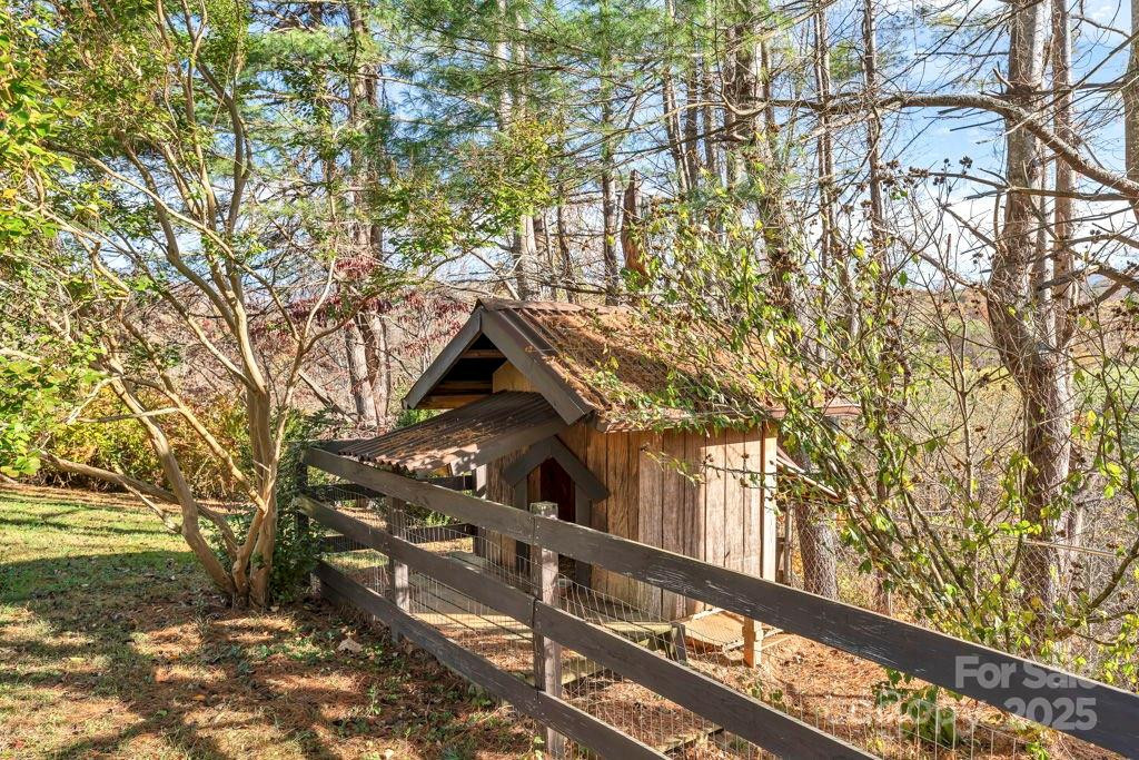 307 Minnie Lane - Photo 35