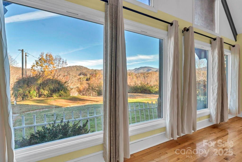 307 Minnie Lane - Photo 10