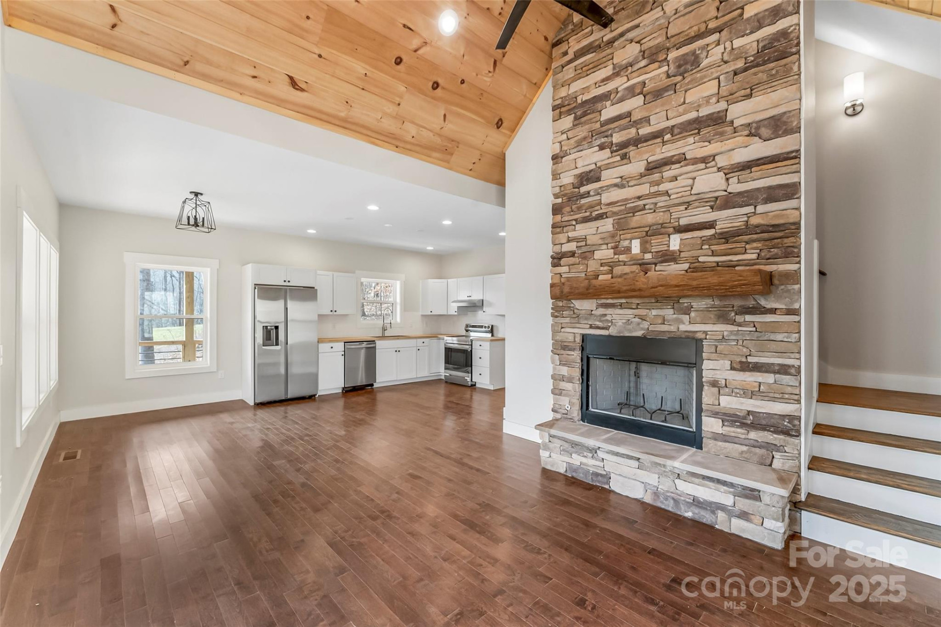 457 Blue Ridge Drive - Photo 5