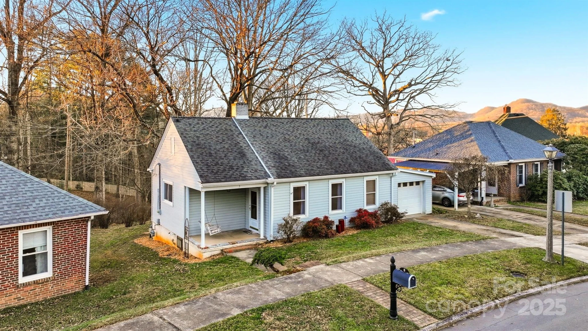 3 Enka Oak Street