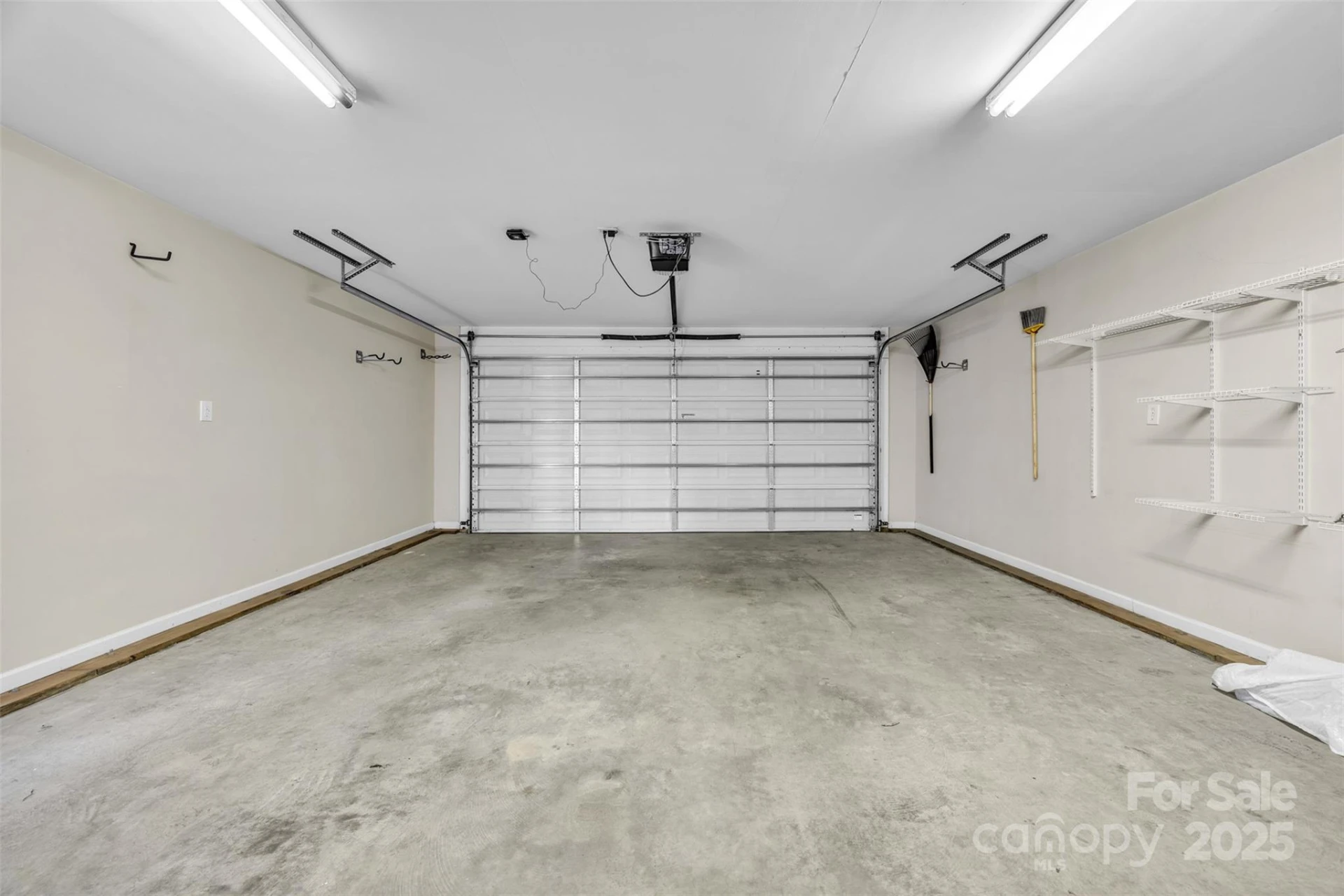 312 Oak Knoll - Photo 43