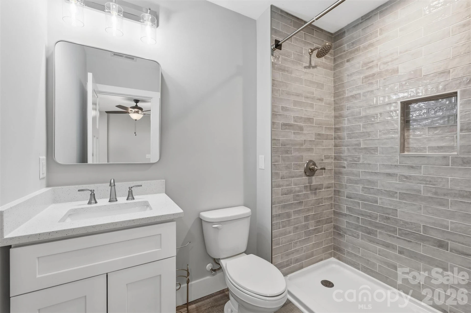 2414 Dickens Avenue - Photo 19